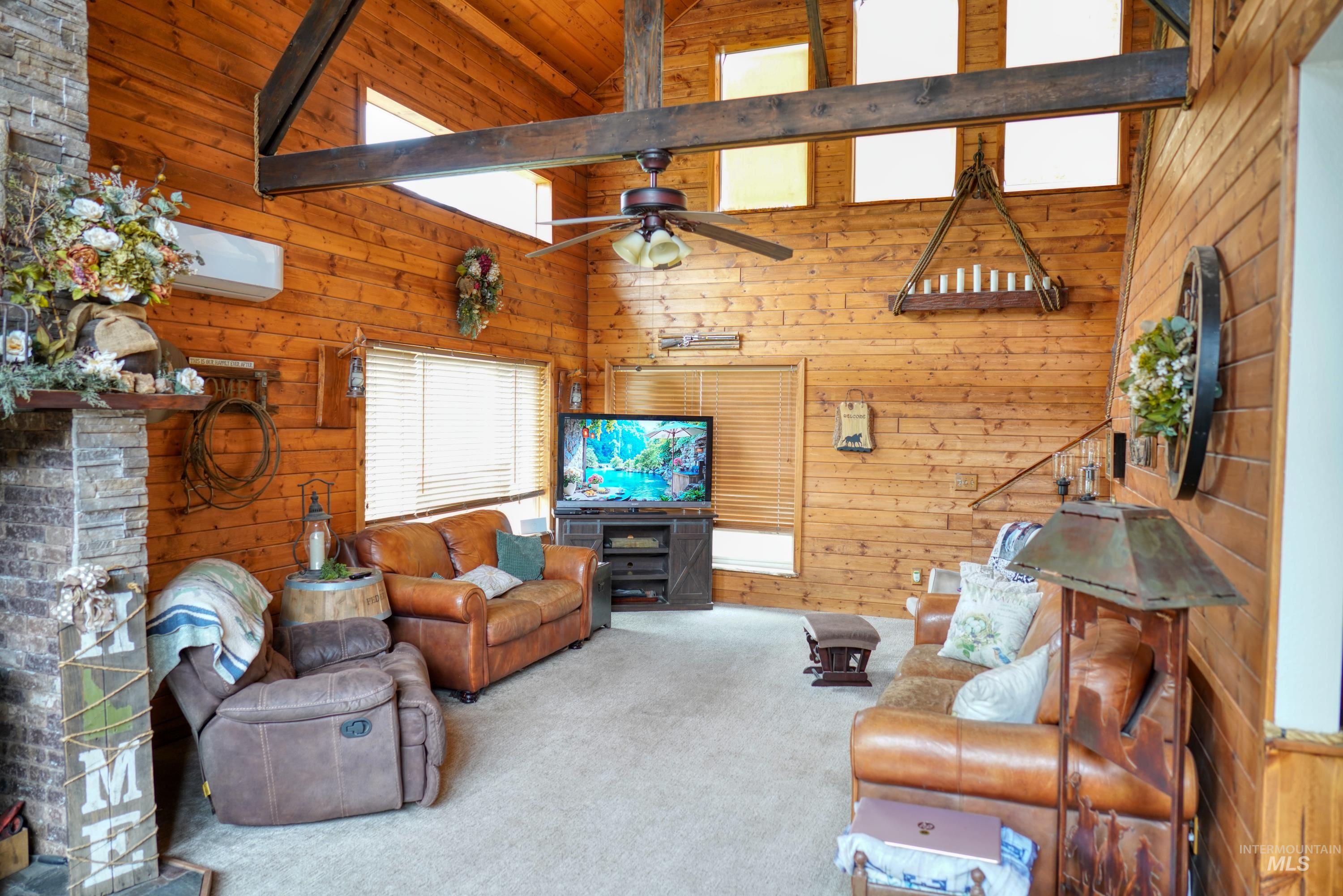 27 Park Ln Property Photo 11