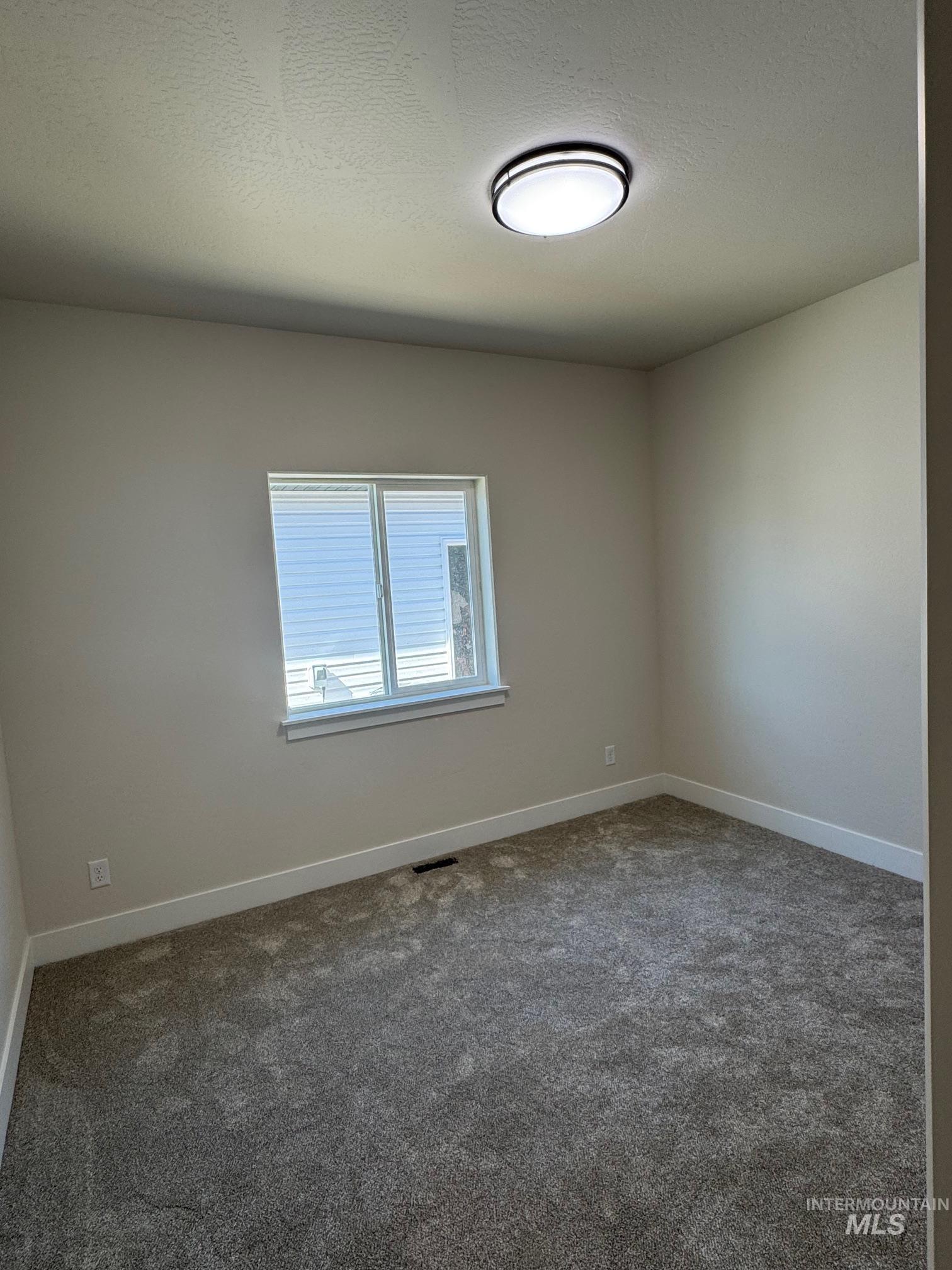 928 Gregory Way Property Photo 15