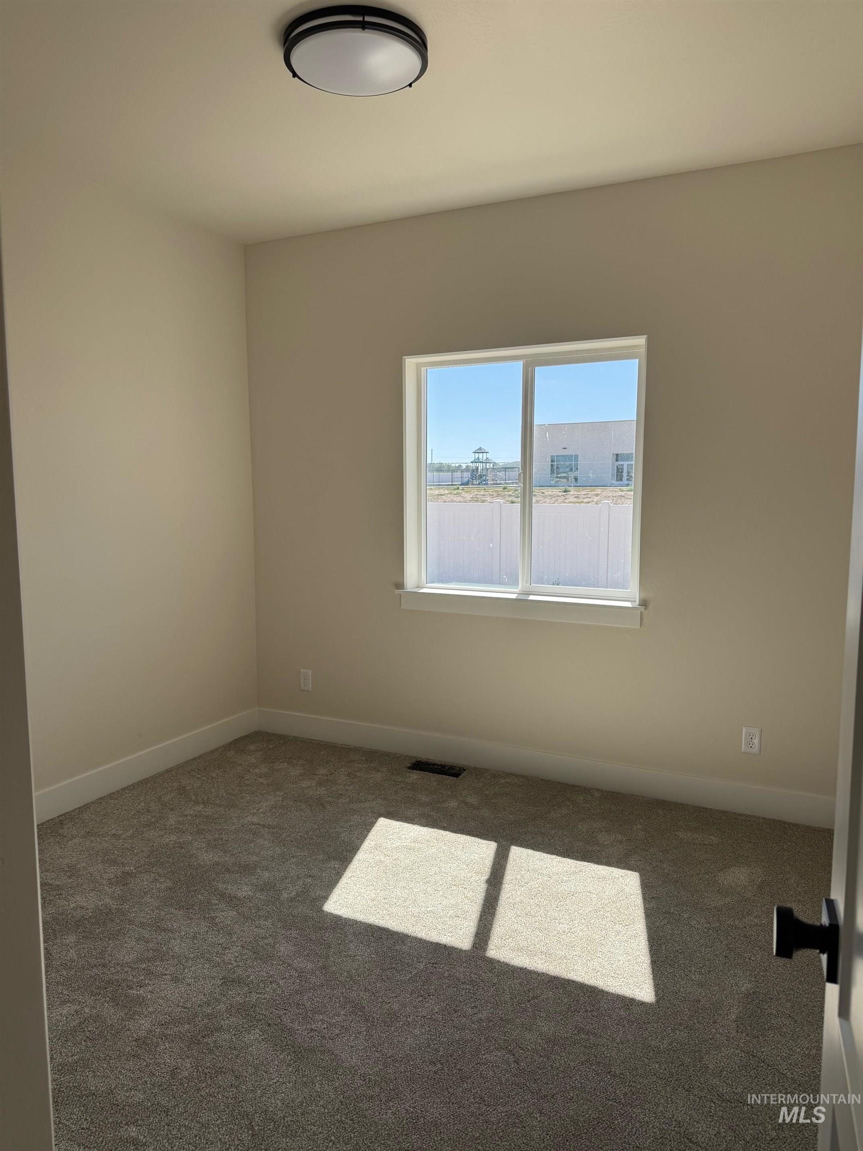928 Gregory Way Property Photo 17