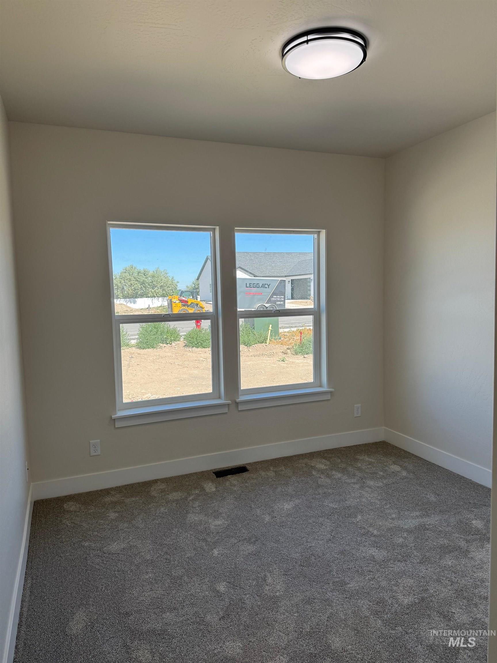 928 Gregory Way Property Photo 18