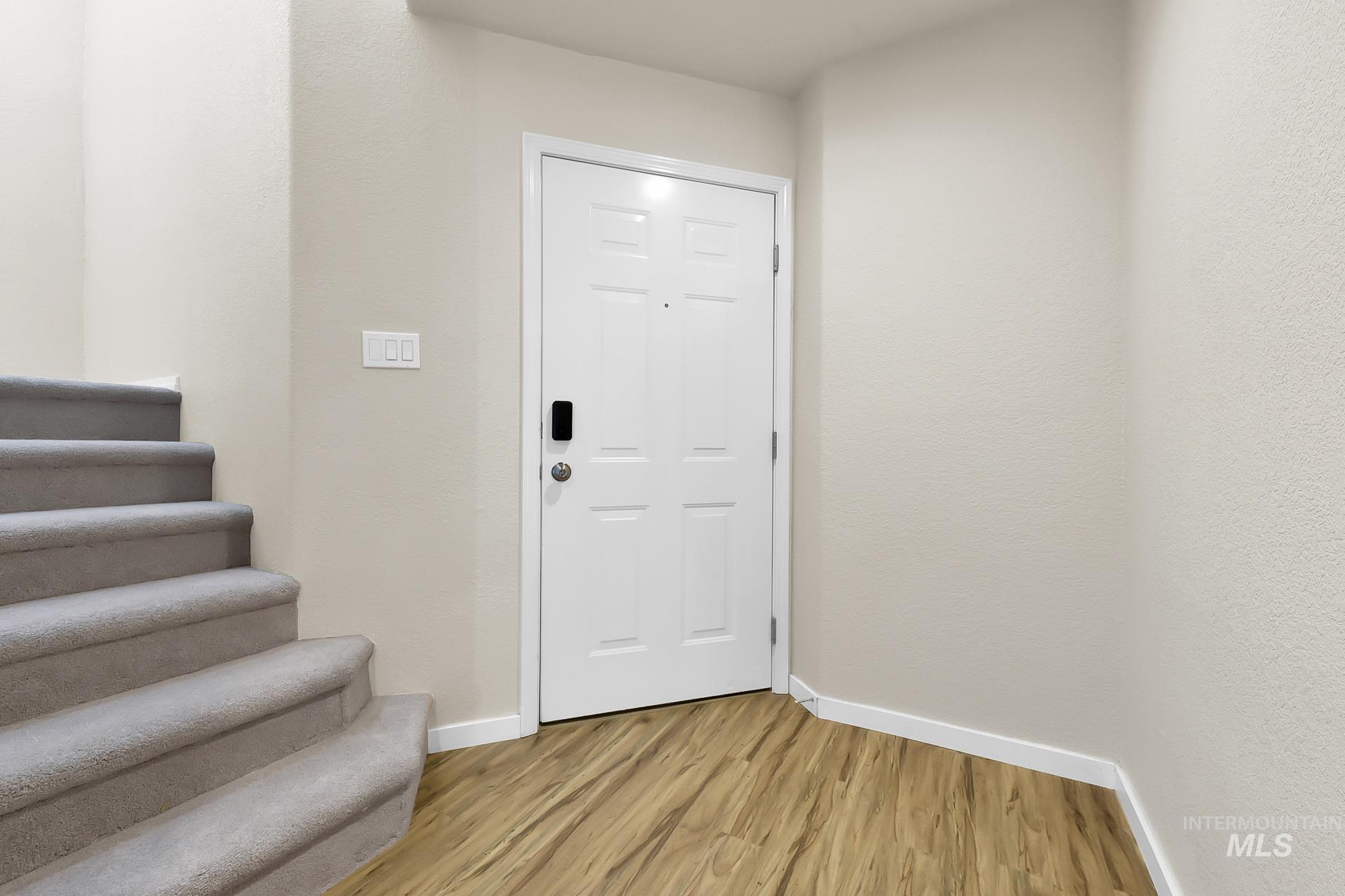 6149 W Villa Park St Property Photo 5