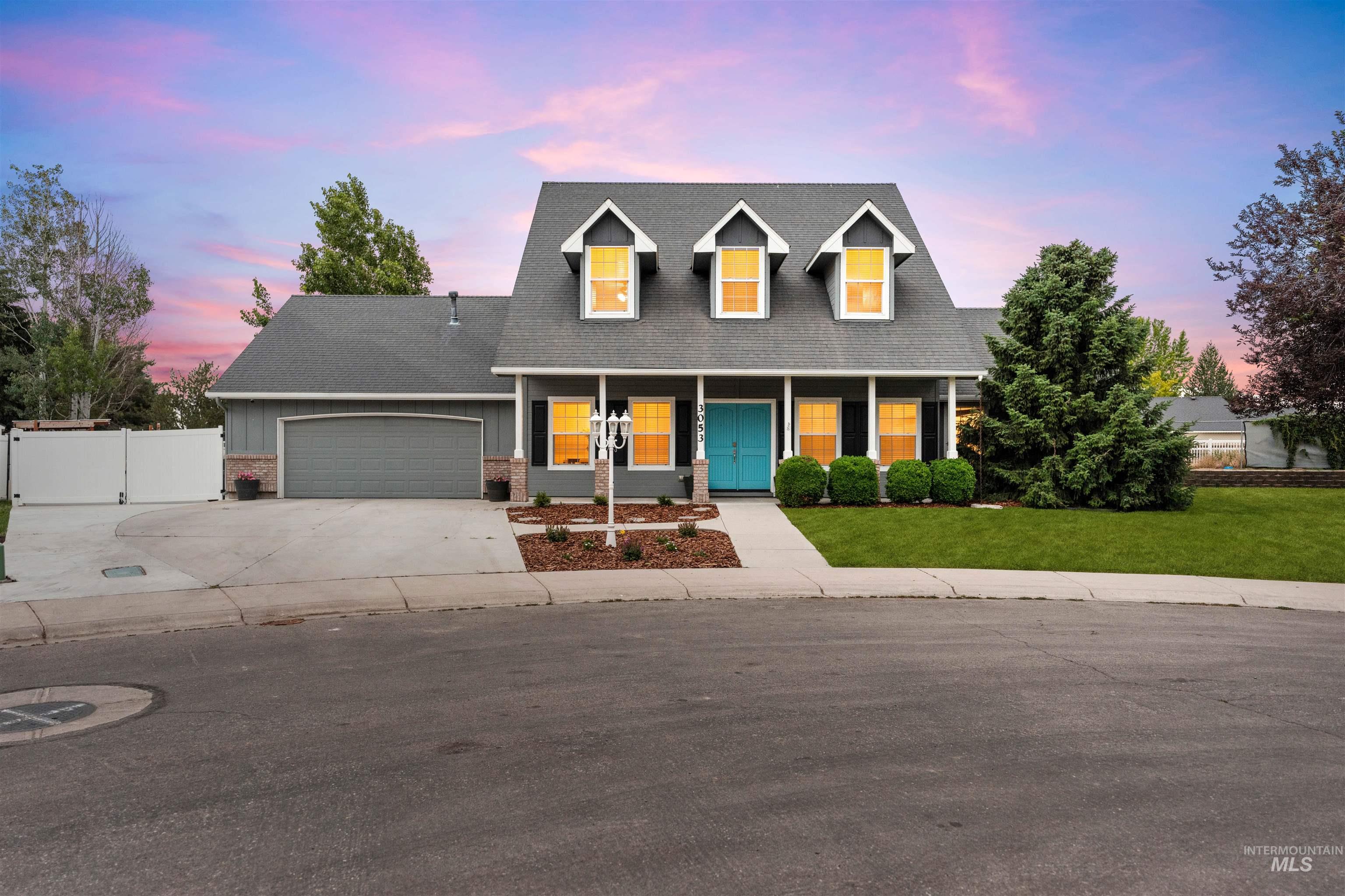 3053 N Sunny Side Pl Property Photo 1
