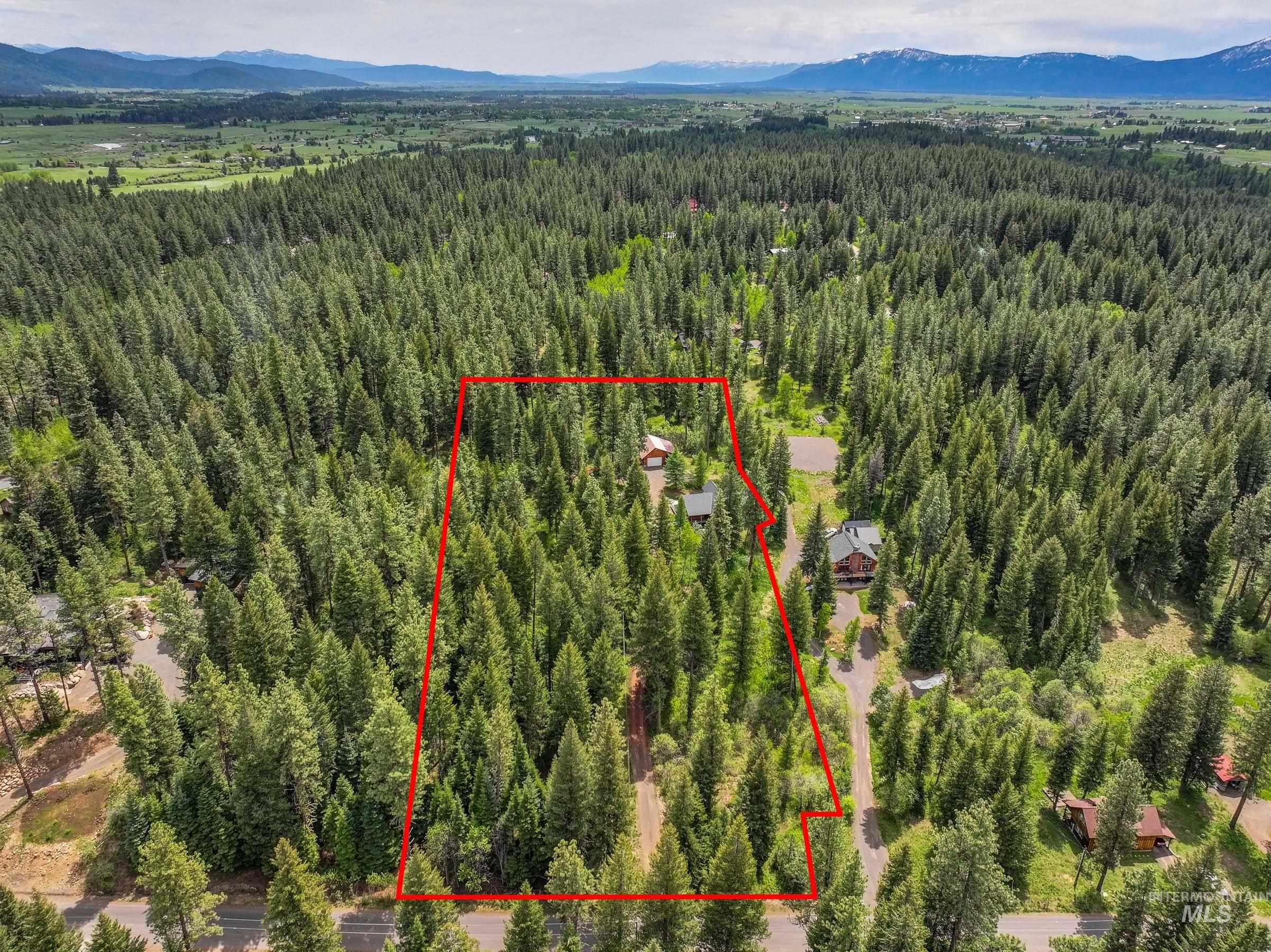 881 Sheila Property Photo 6