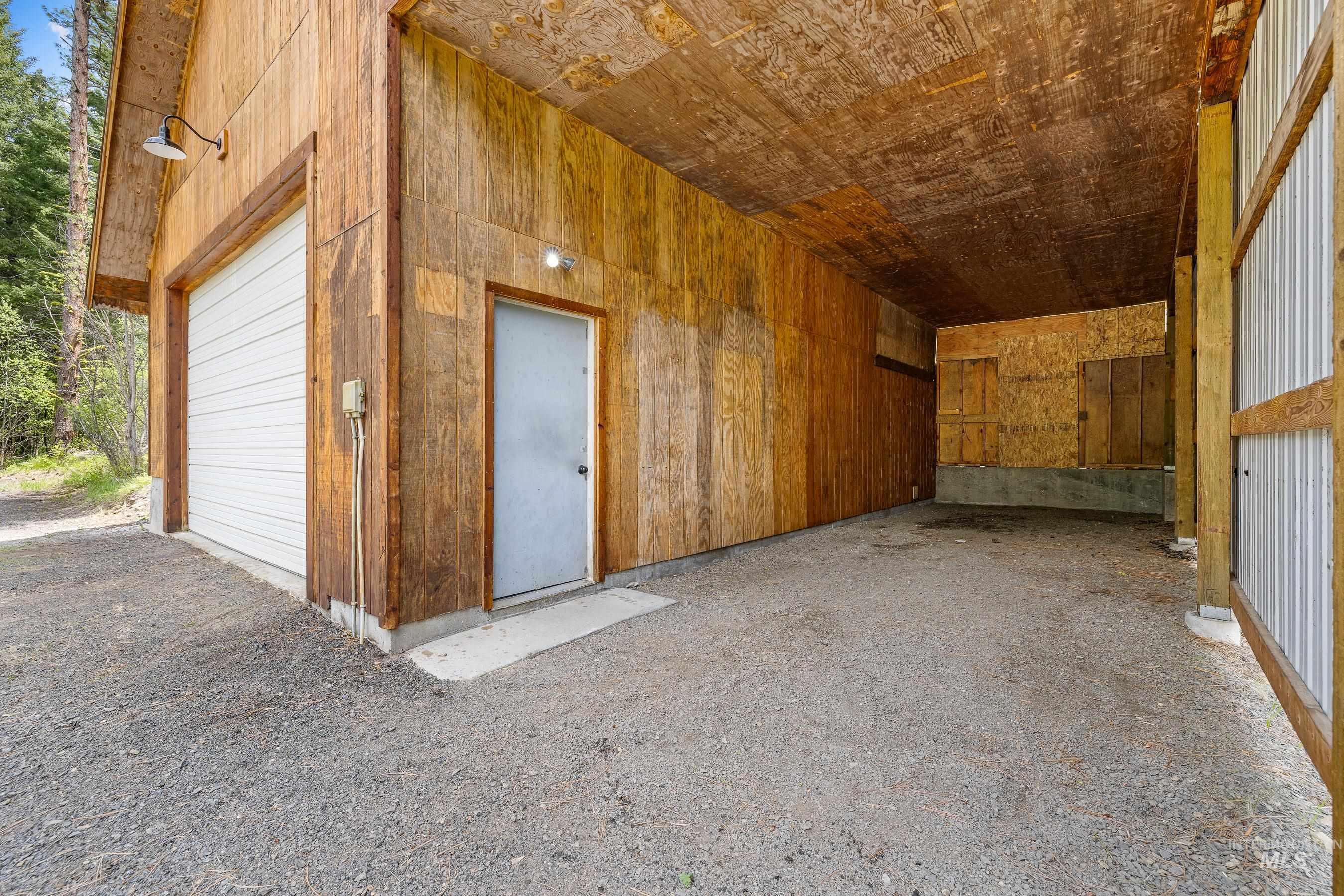 881 Sheila Property Photo 48