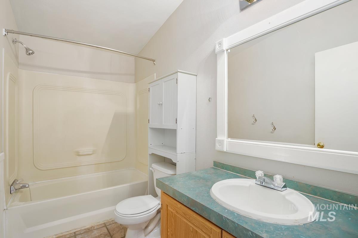 4591 S Trails End Ln Property Photo 12