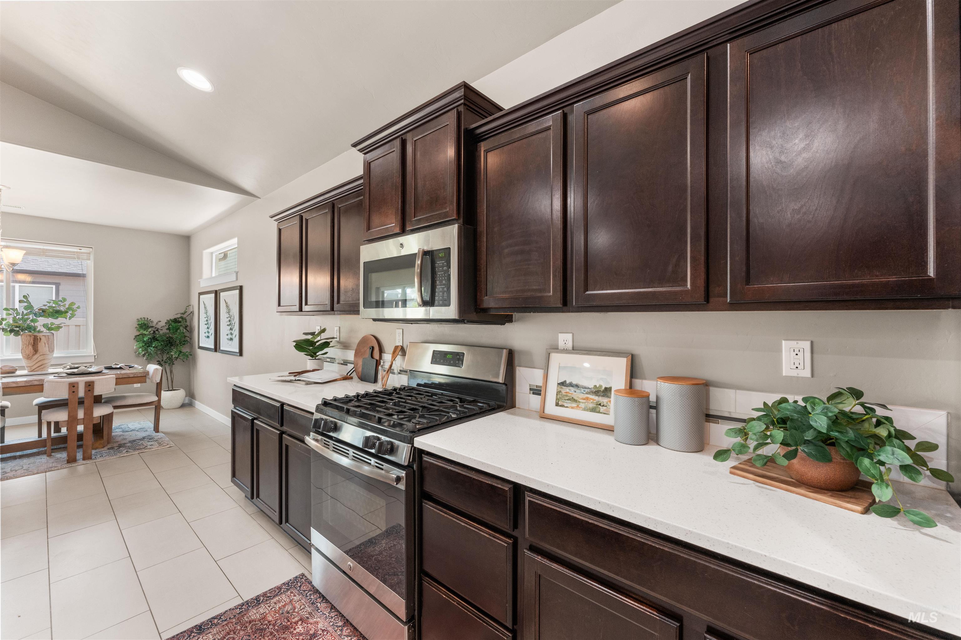 12457 W Awbrey St Property Photo 6