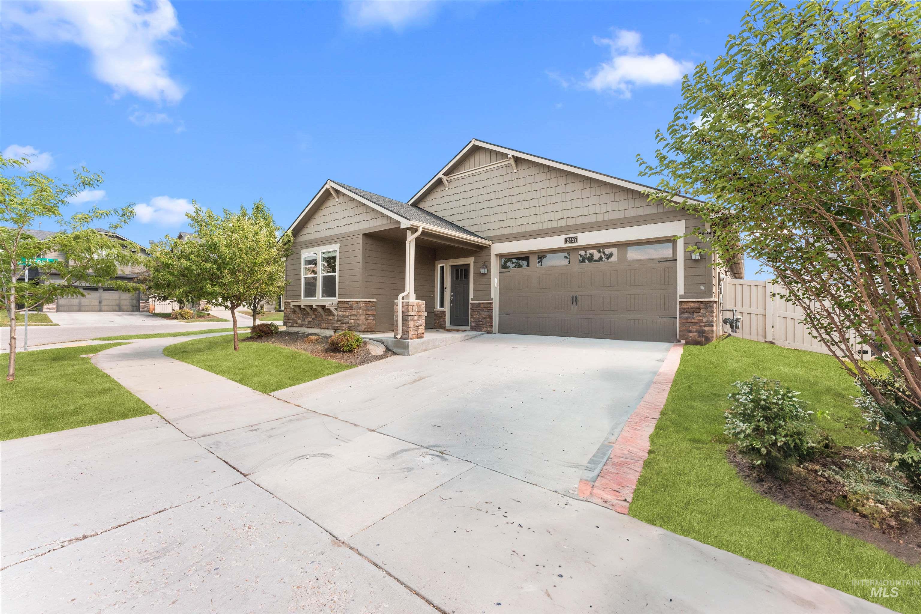 12457 W Awbrey St Property Photo 8