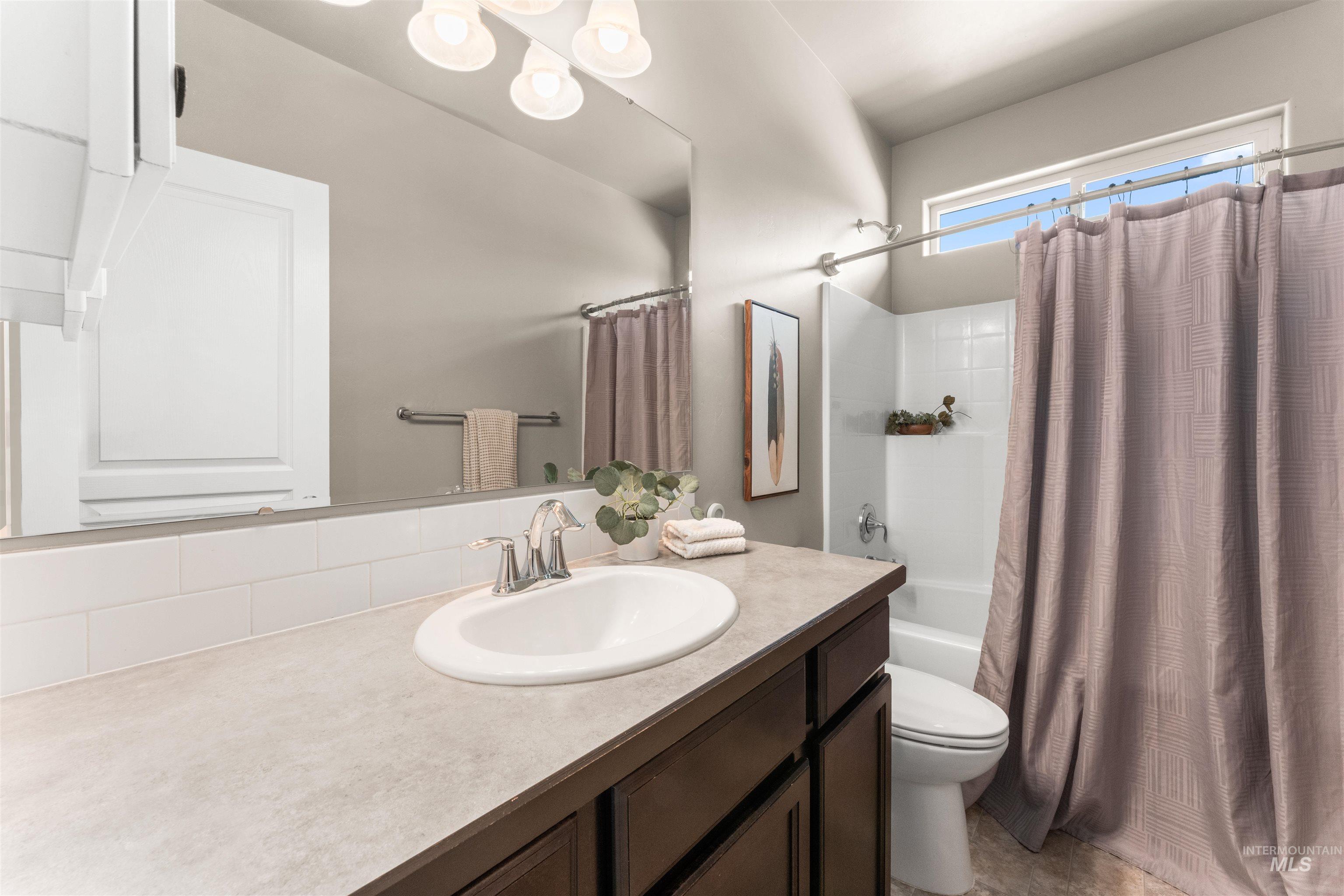 12457 W Awbrey St Property Photo 12