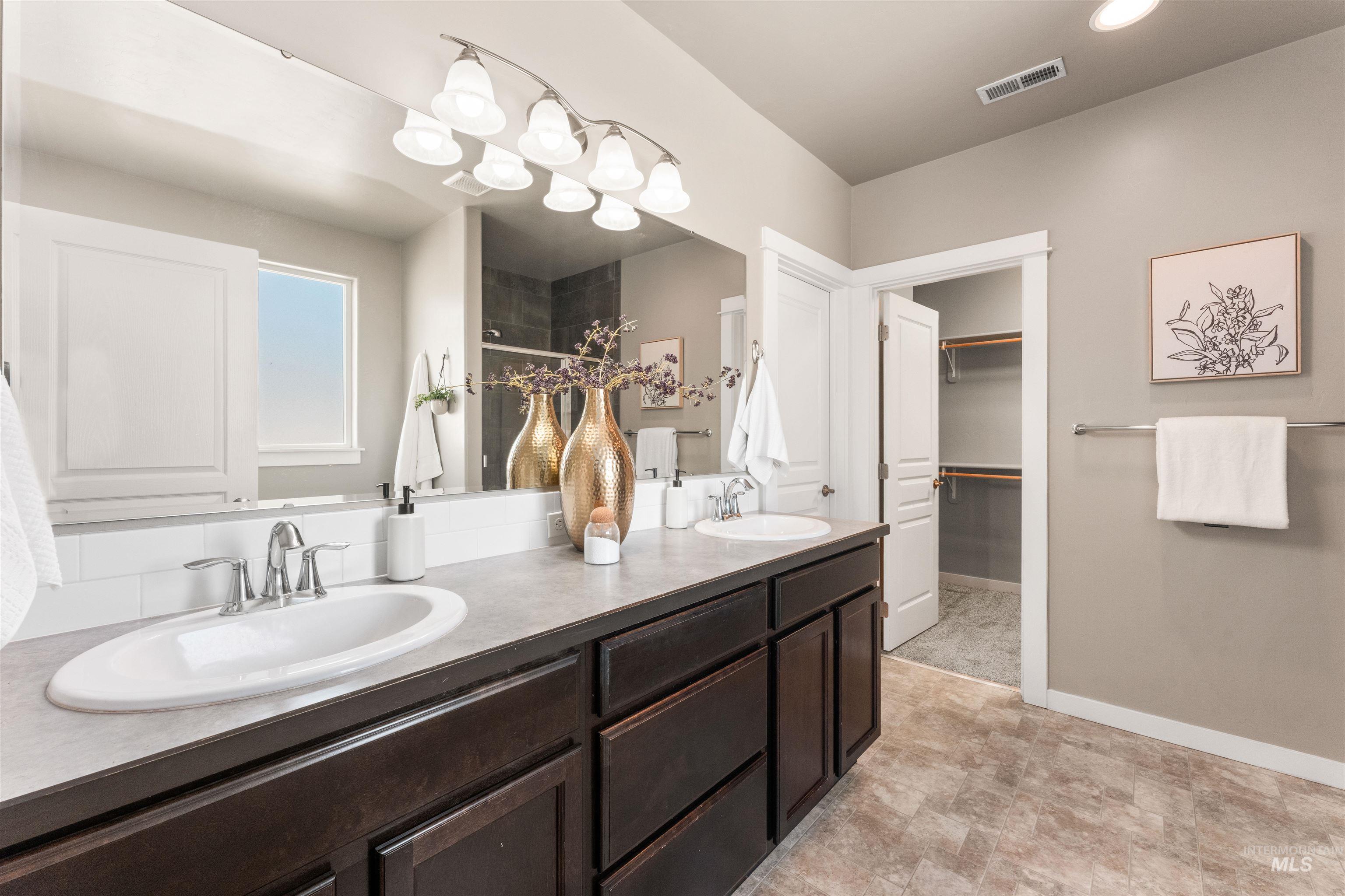 12457 W Awbrey St Property Photo 27