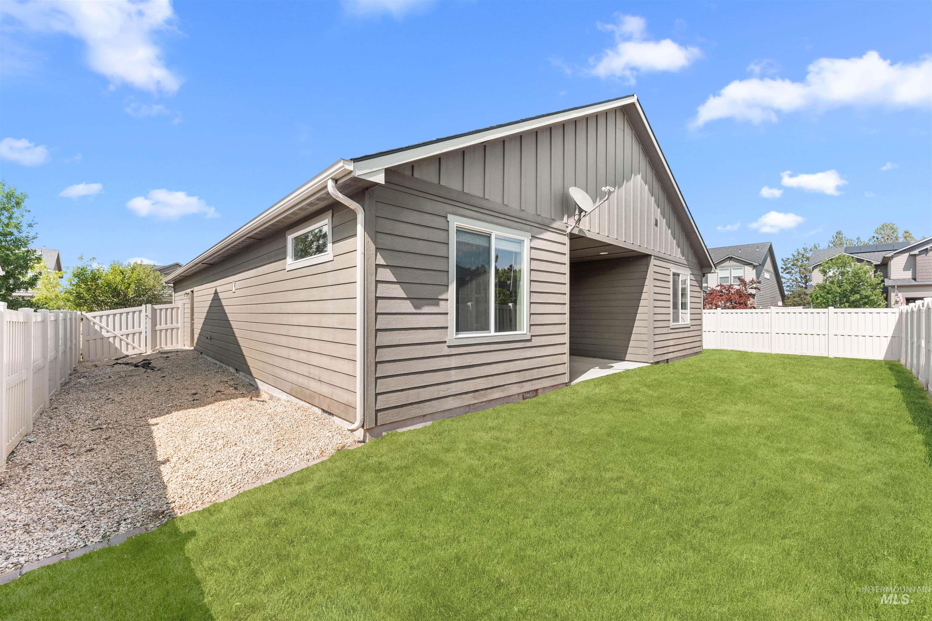 12457 W Awbrey St Property Photo 31