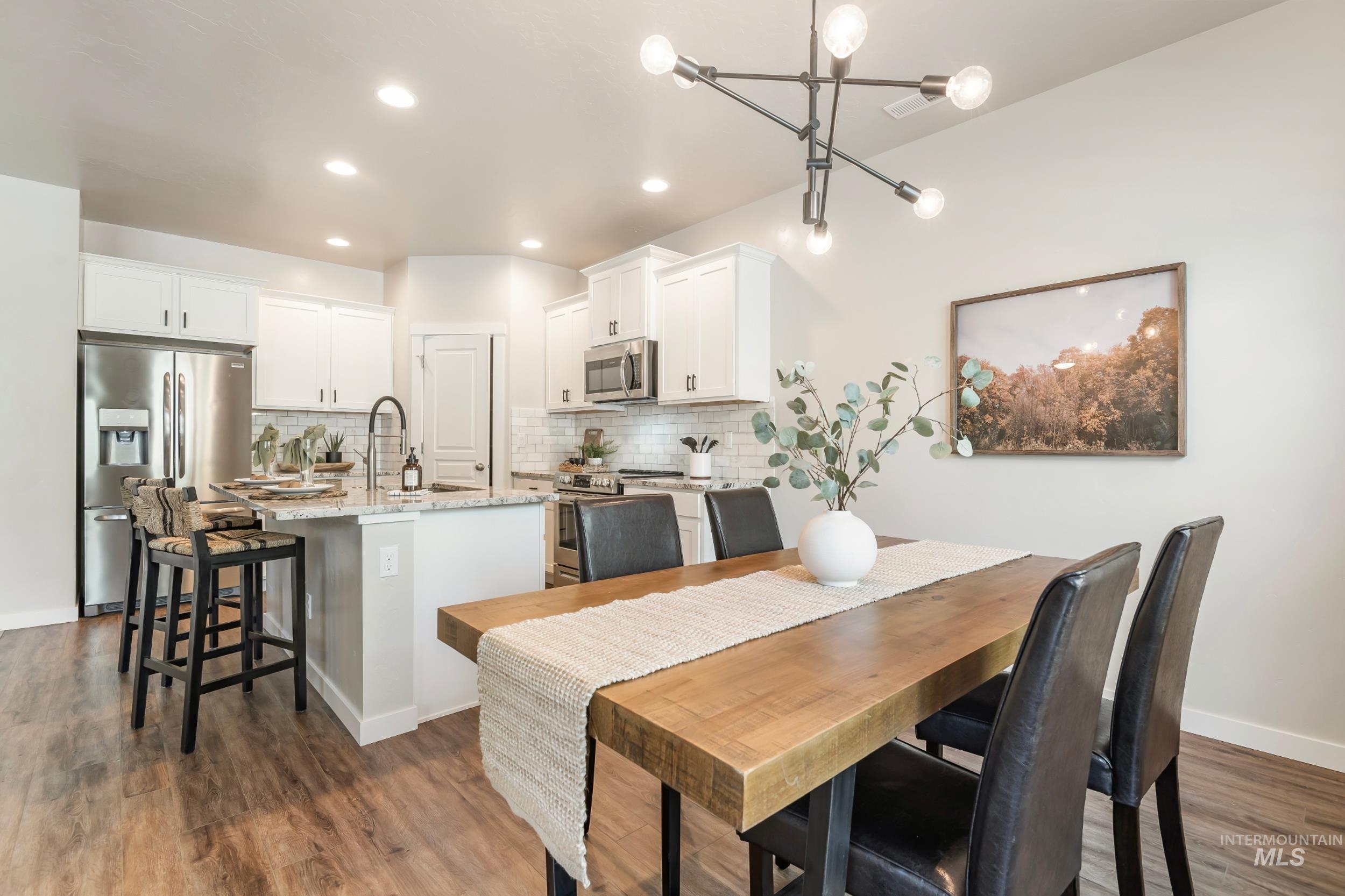 6135 N Morpheus Ave Property Photo 14