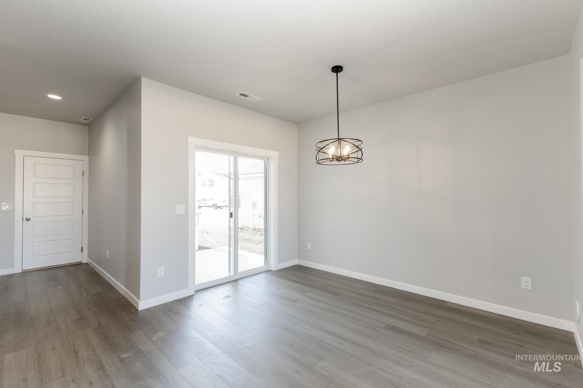 3628 W Meadowpine St Property Photo 6