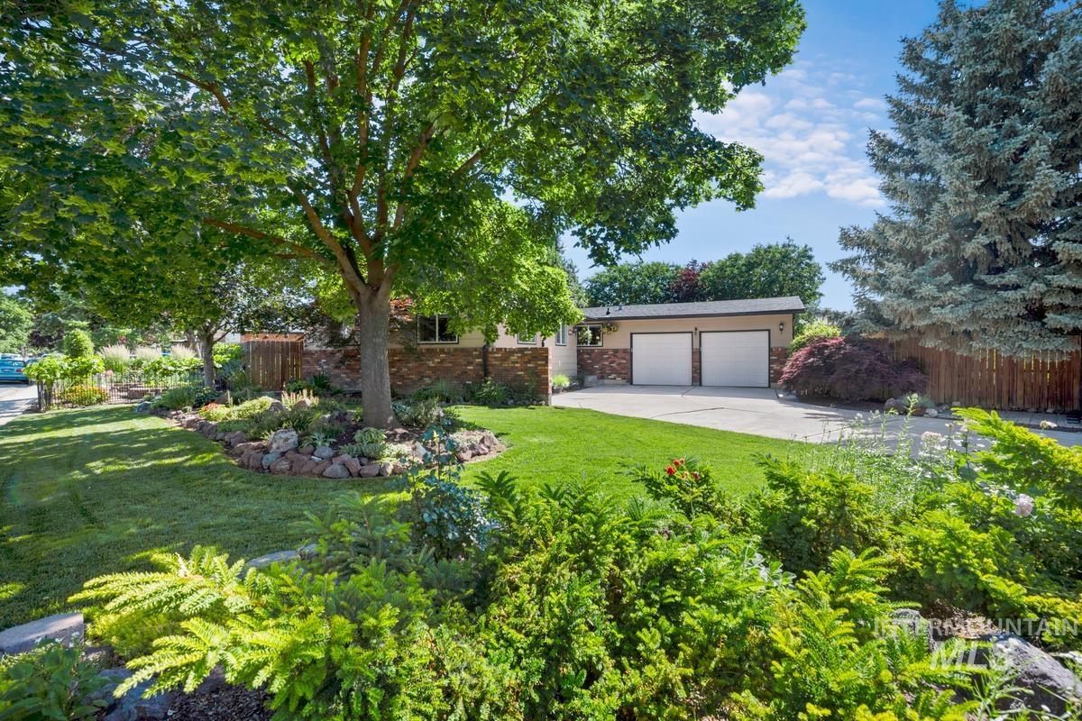 8505 W Stynbrook Drive Property Photo 1