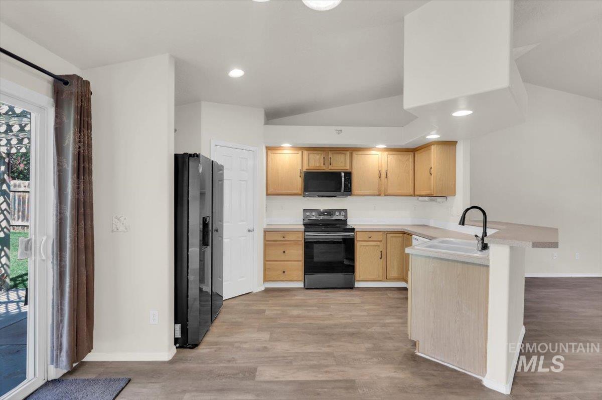 555 W Mulberry Loop Property Photo 4