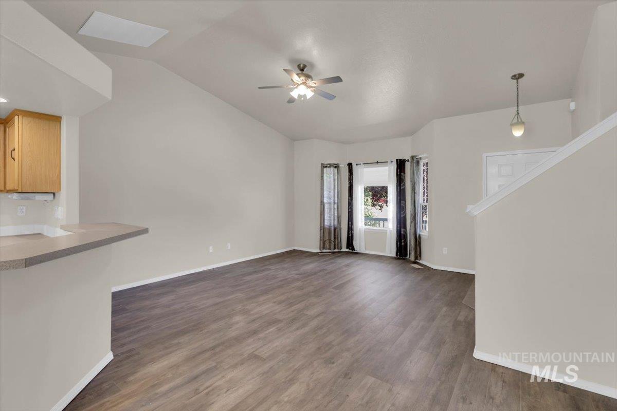 555 W Mulberry Loop Property Photo 6
