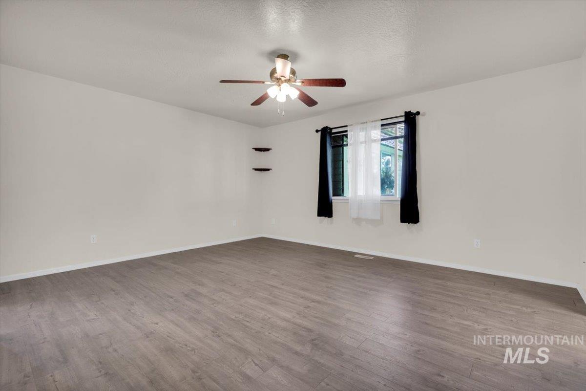 555 W Mulberry Loop Property Photo 14