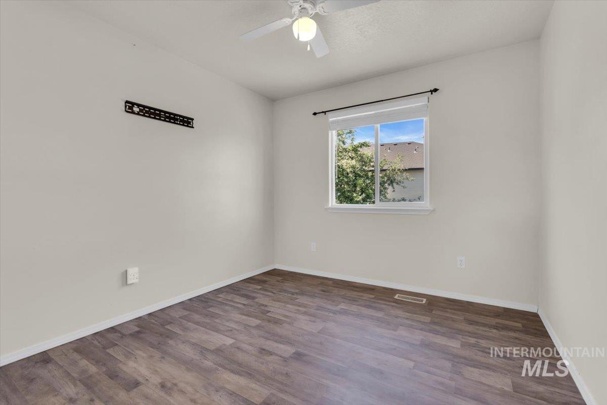 555 W Mulberry Loop Property Photo 18