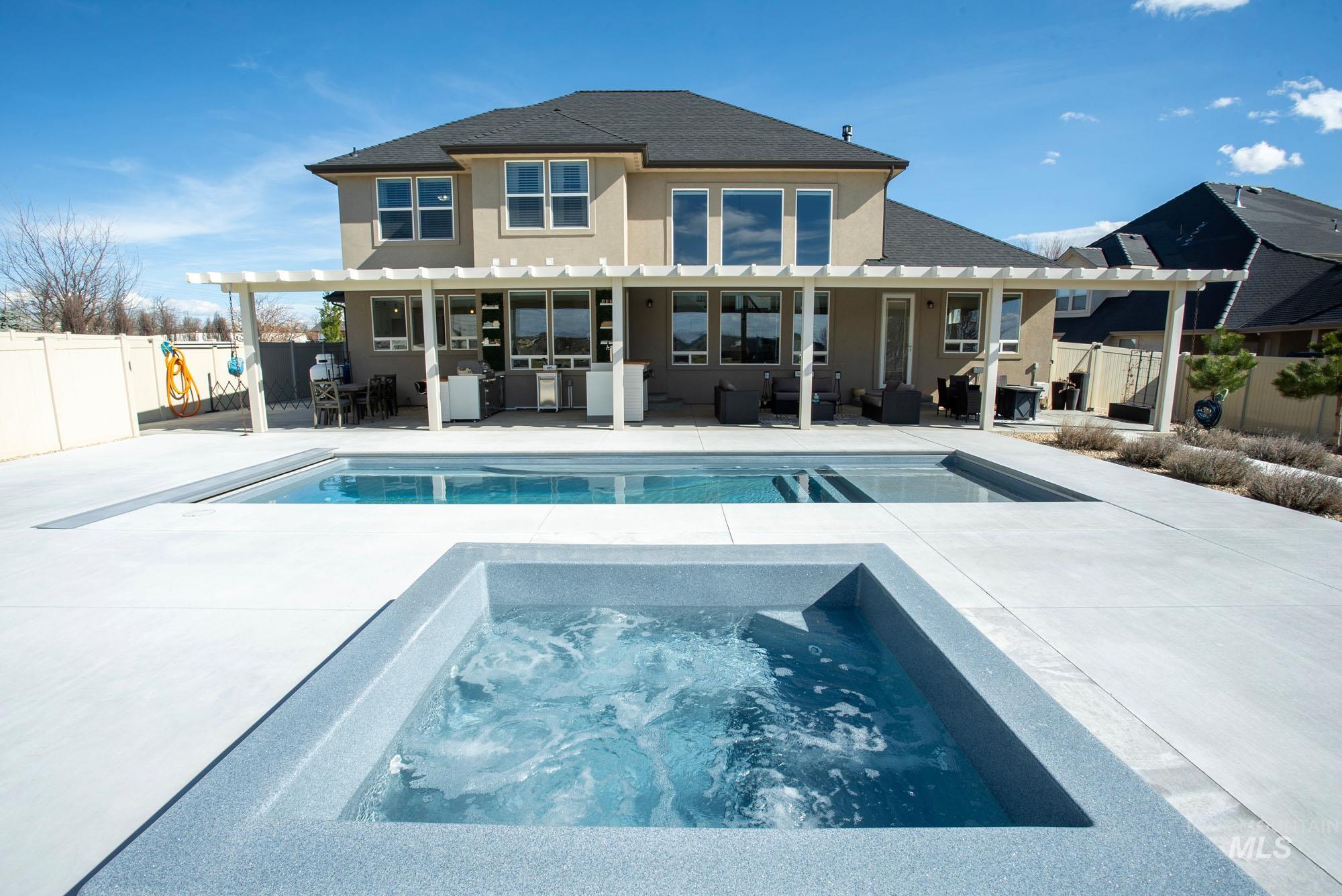 7063 S Pear Blossom Property Photo 1