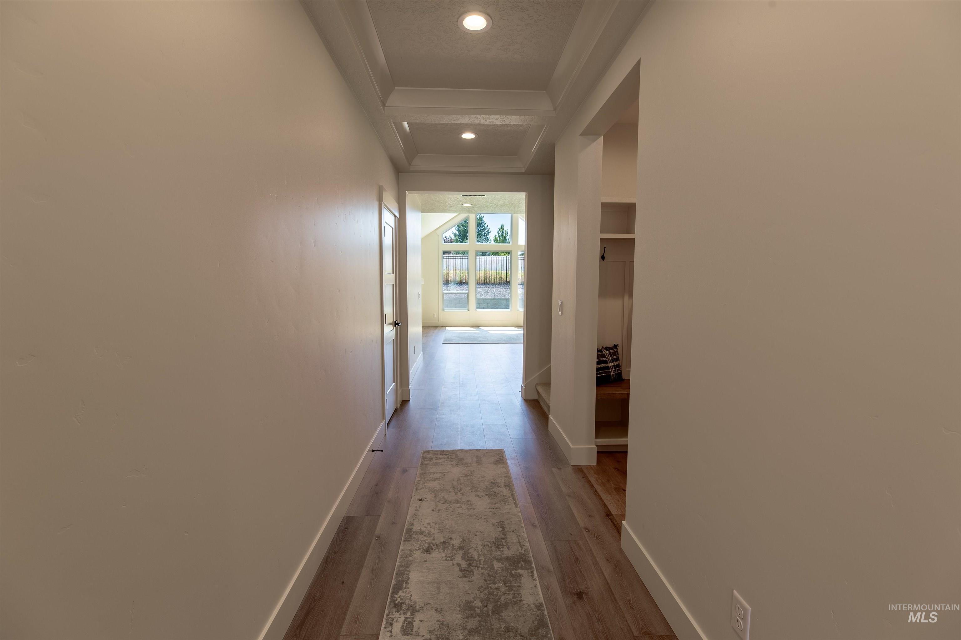 523 E Jarvis Ct. Property Photo 9