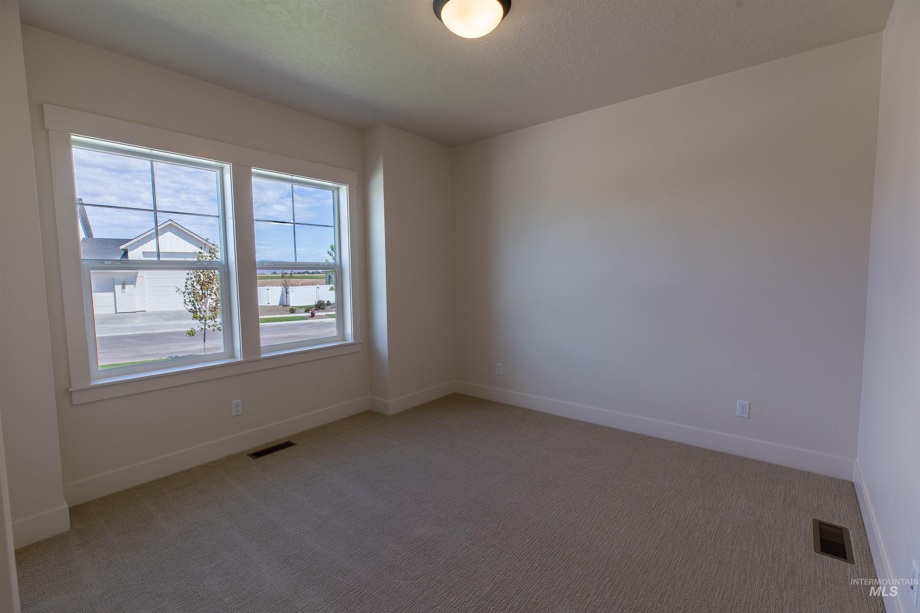 523 E Jarvis Ct. Property Photo 32