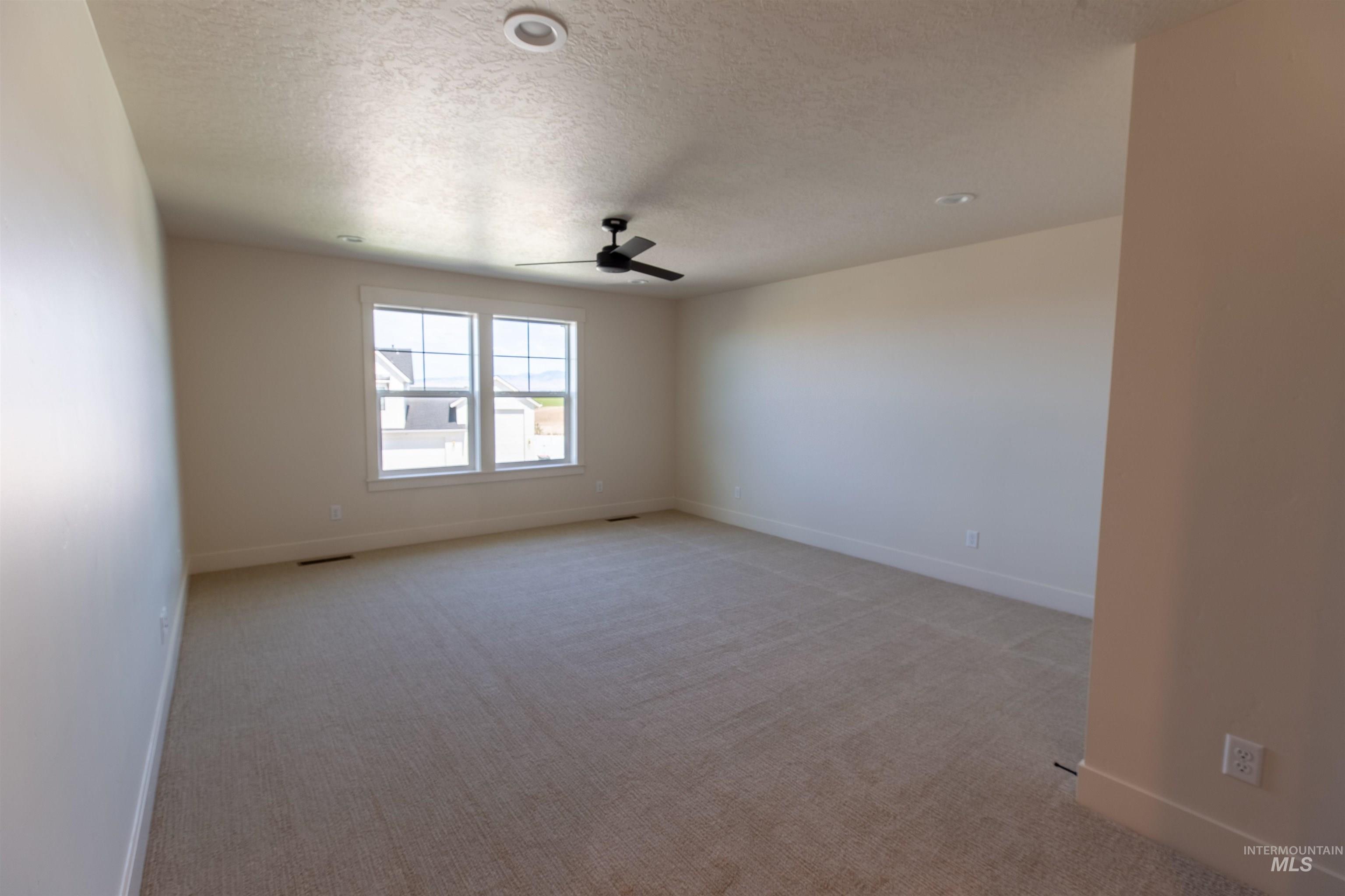 523 E Jarvis Ct. Property Photo 35