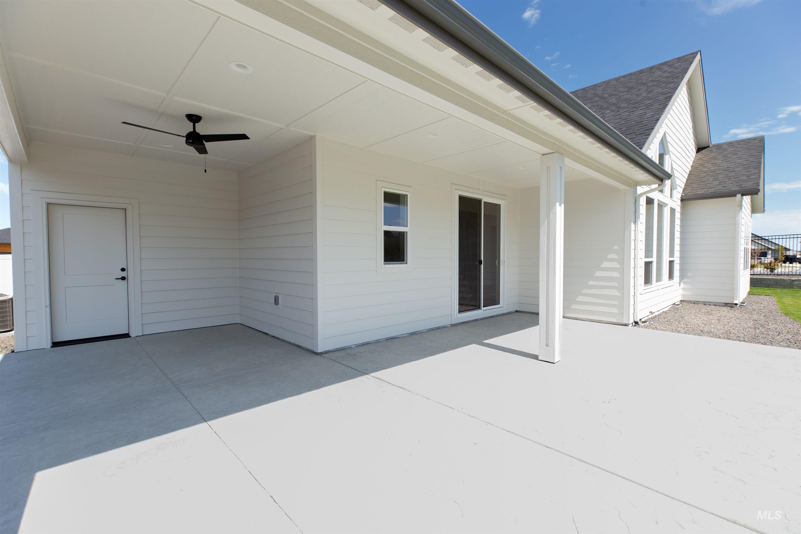 523 E Jarvis Ct. Property Photo 41