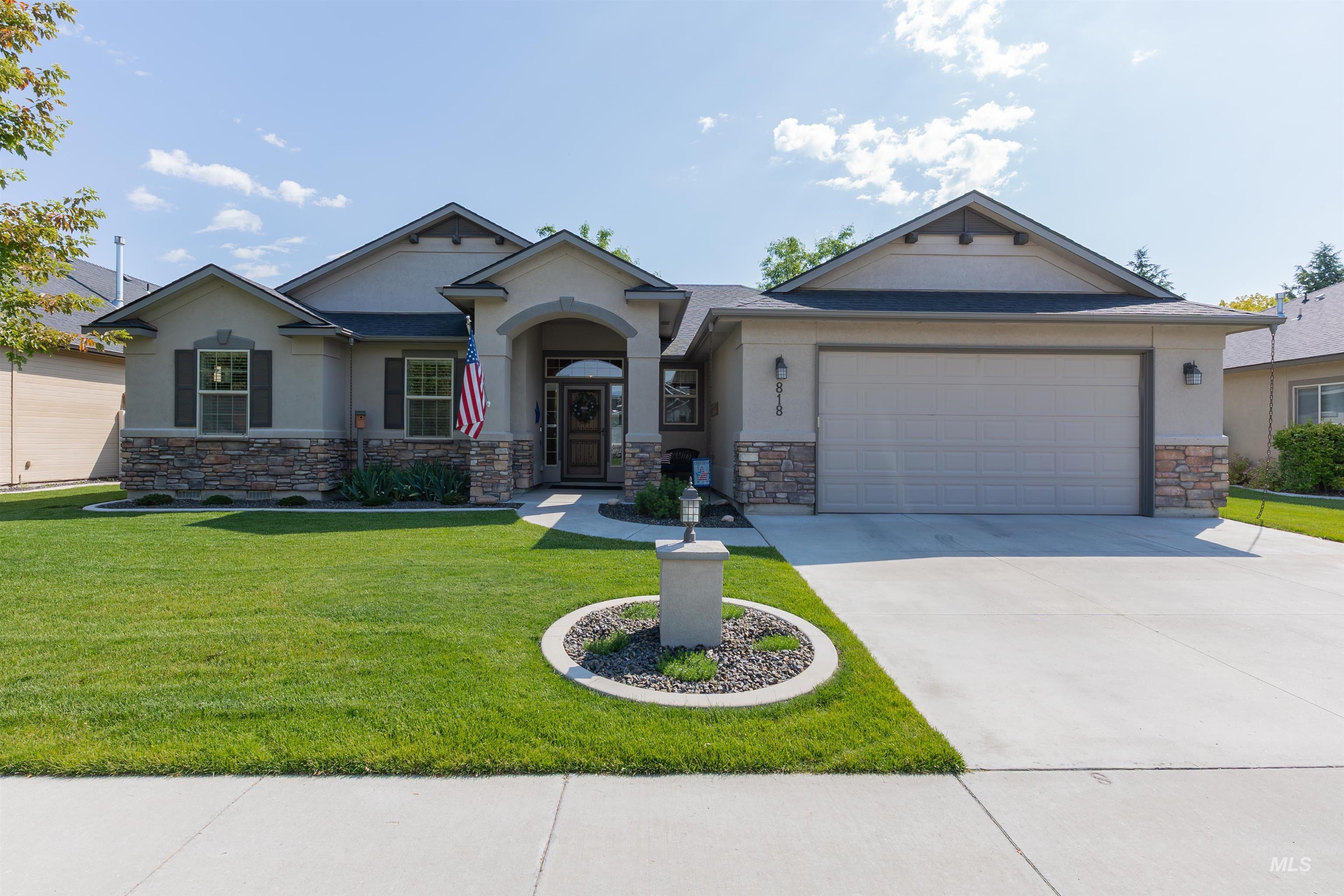 818 W Dallan Woods Way Property Photo 1