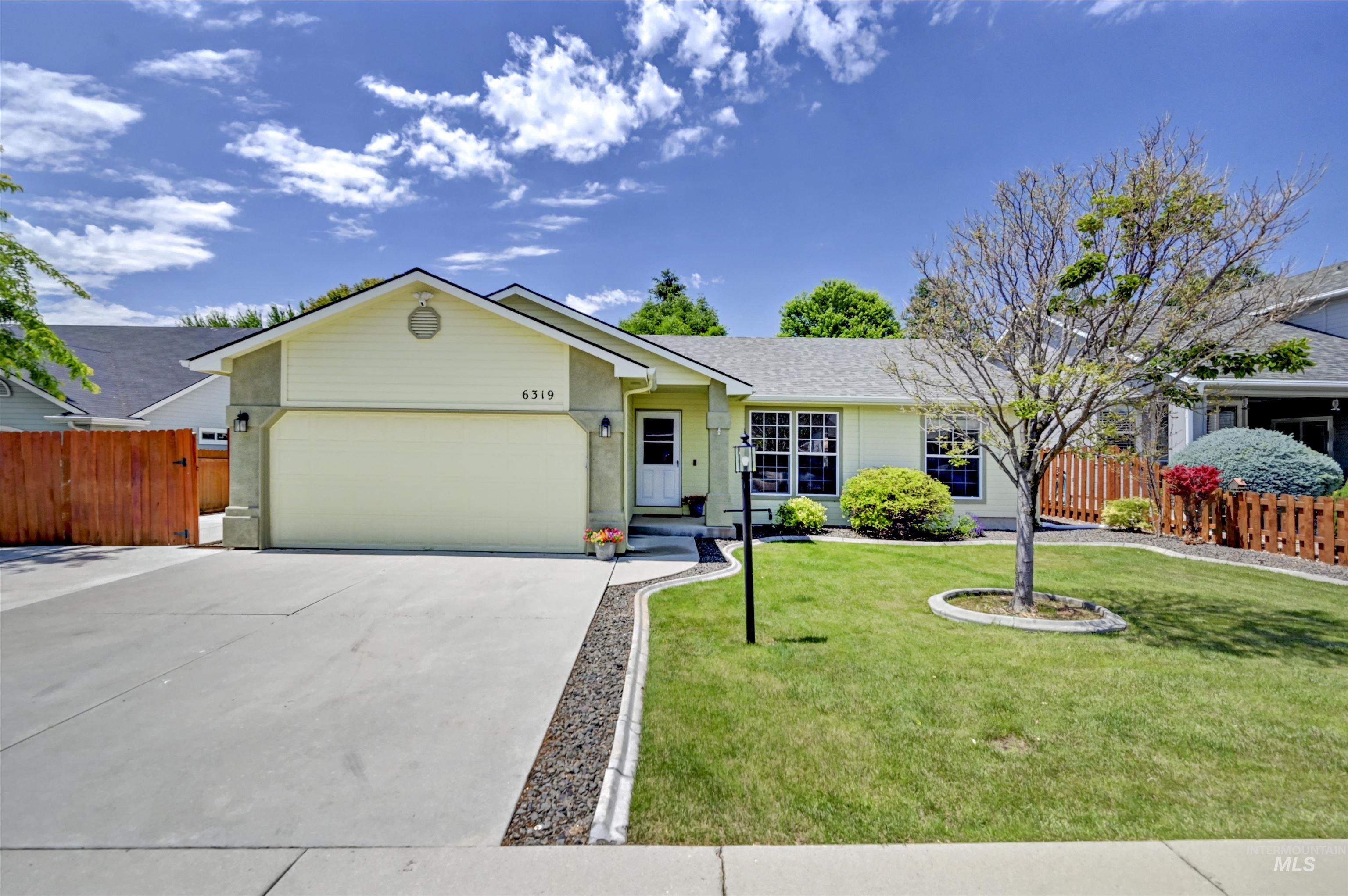 6319 S Universal Ave Property Photo 1