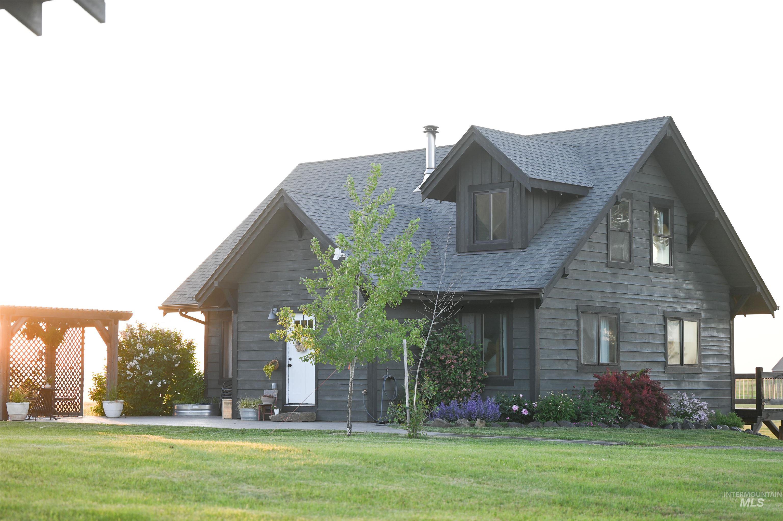 862 Whitetail Drive Property Photo 1