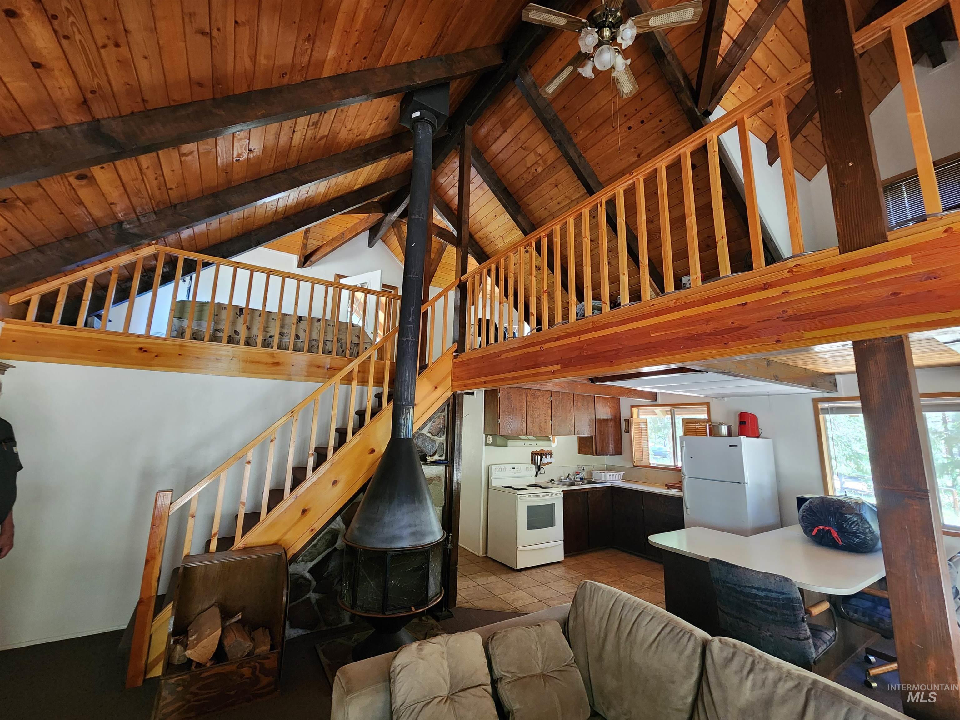 1616 E River Dr. Property Photo 19