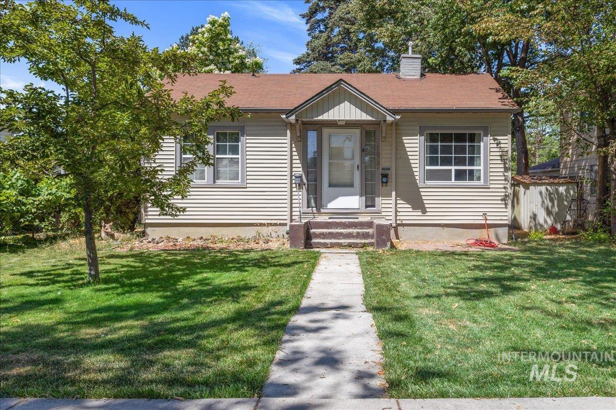 1607 S Manitou Ave Property Photo 1