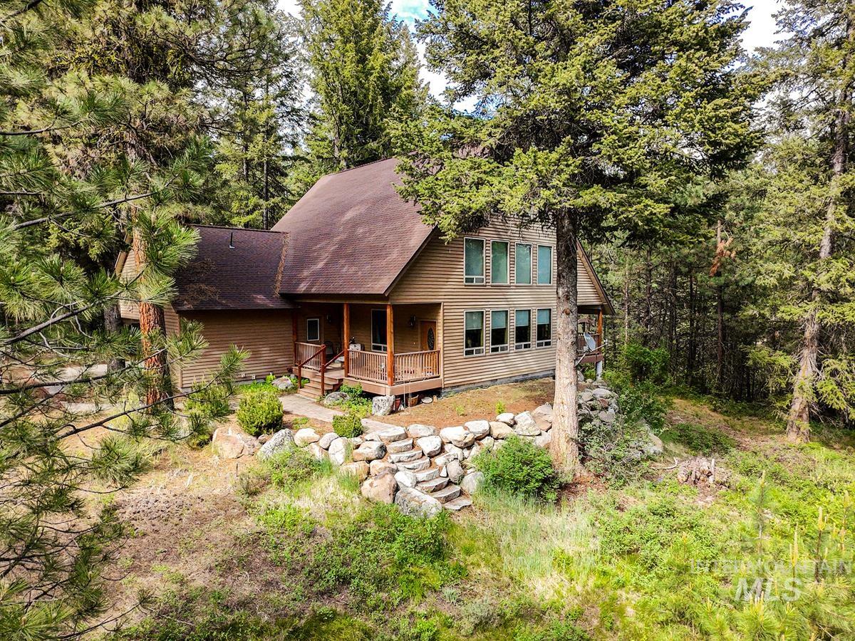 6 Three Point Road Property Photo 1