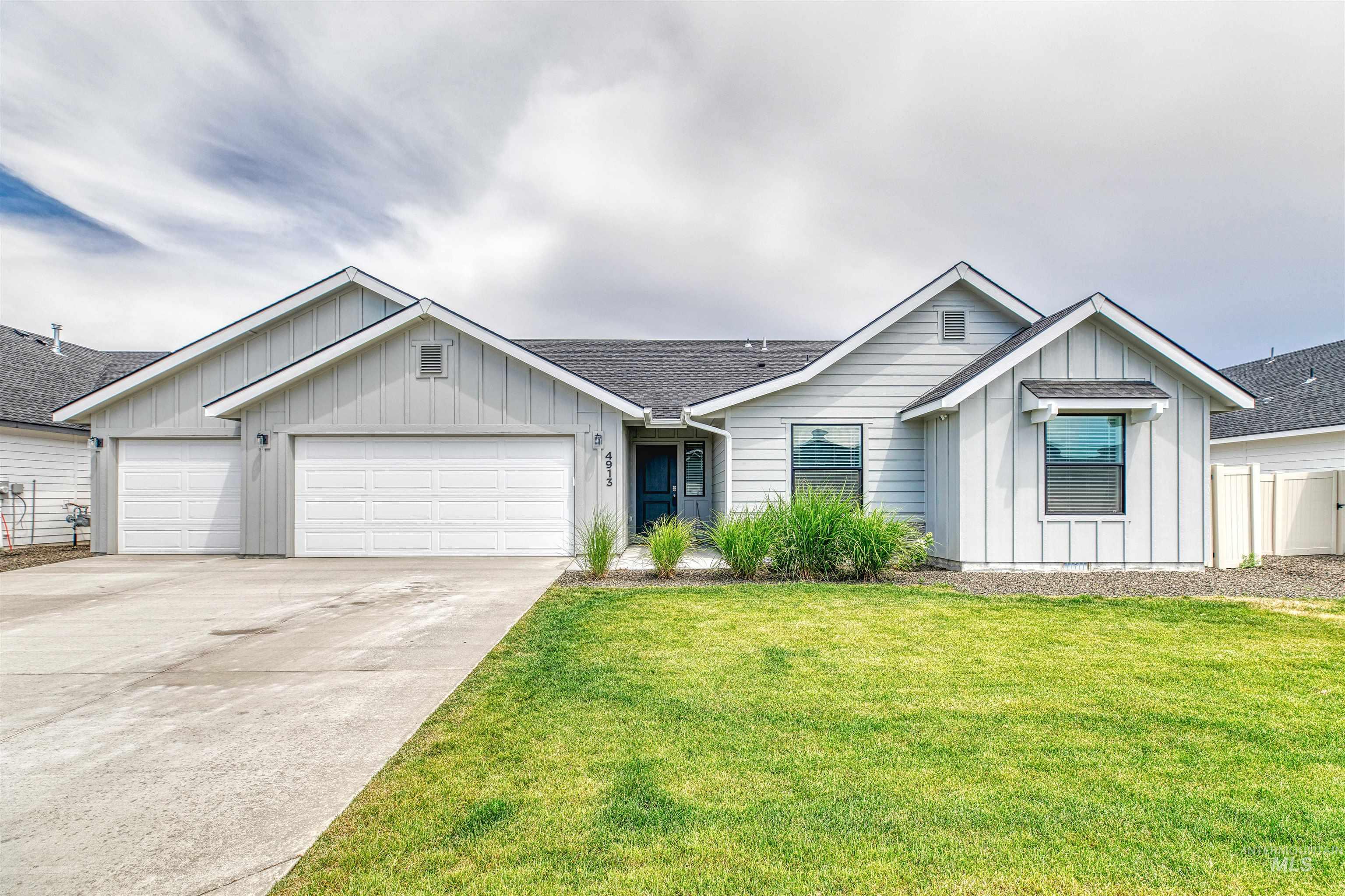 4913 Endicott Dr. Property Photo 1
