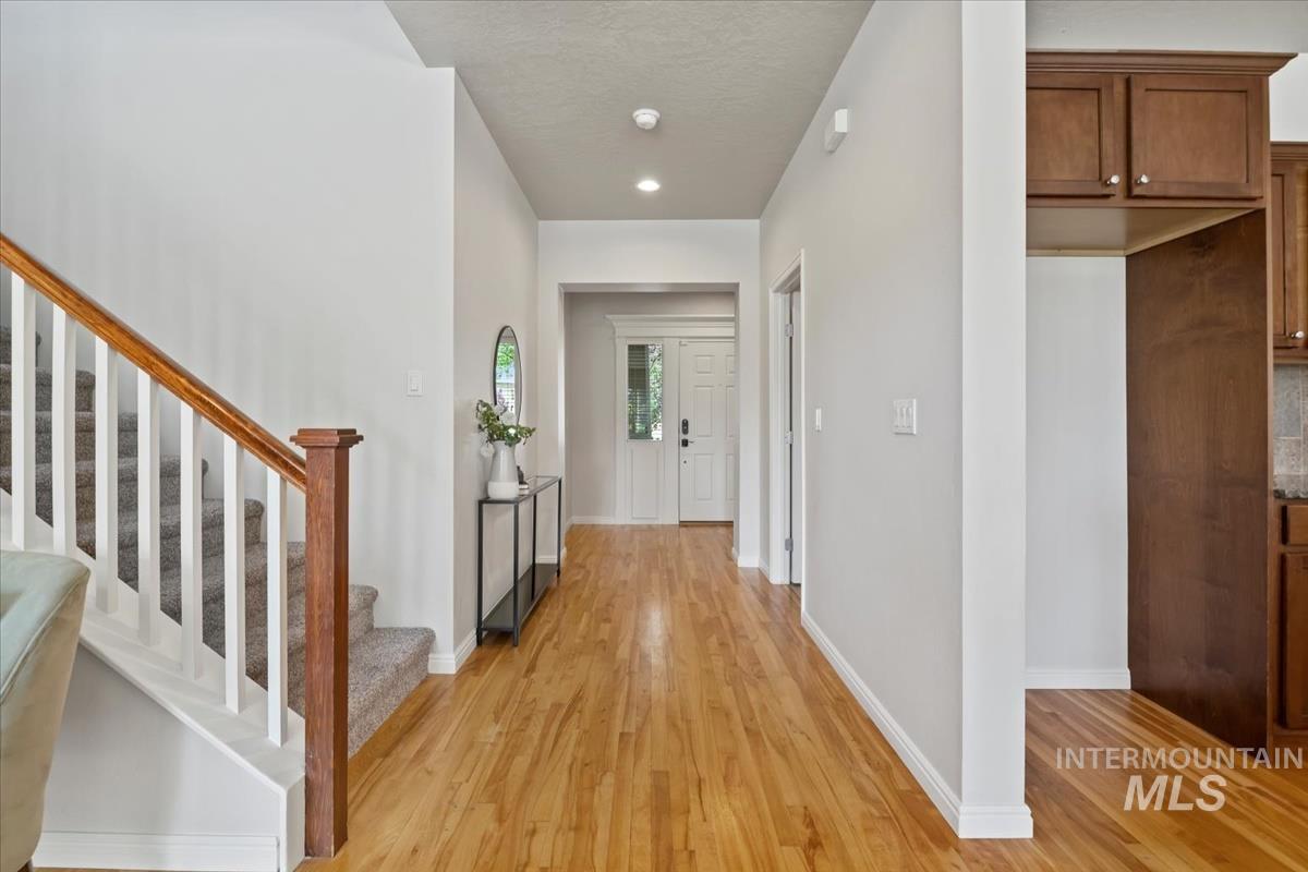 5315 N Red Hills Pl Property Photo 2