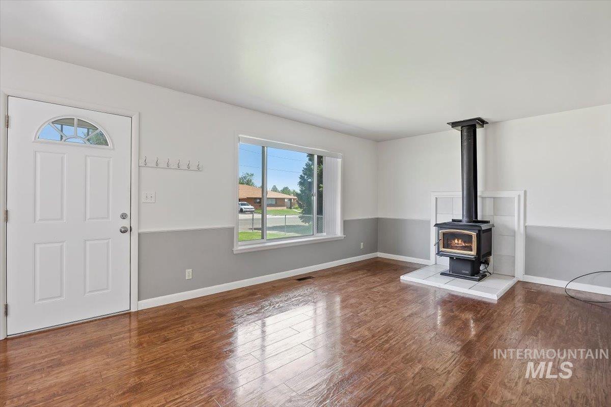 1341 N Fillmore Property Photo 10