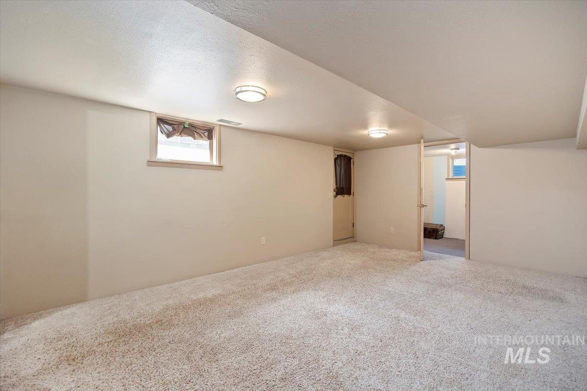 1341 N Fillmore Property Photo 31