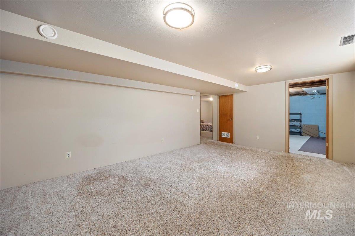 1341 N Fillmore Property Photo 33