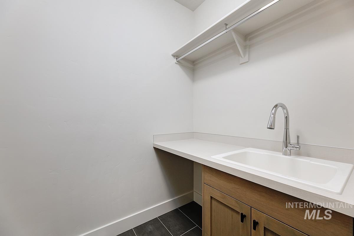 3389 E Englehart Dr. Property Photo 16