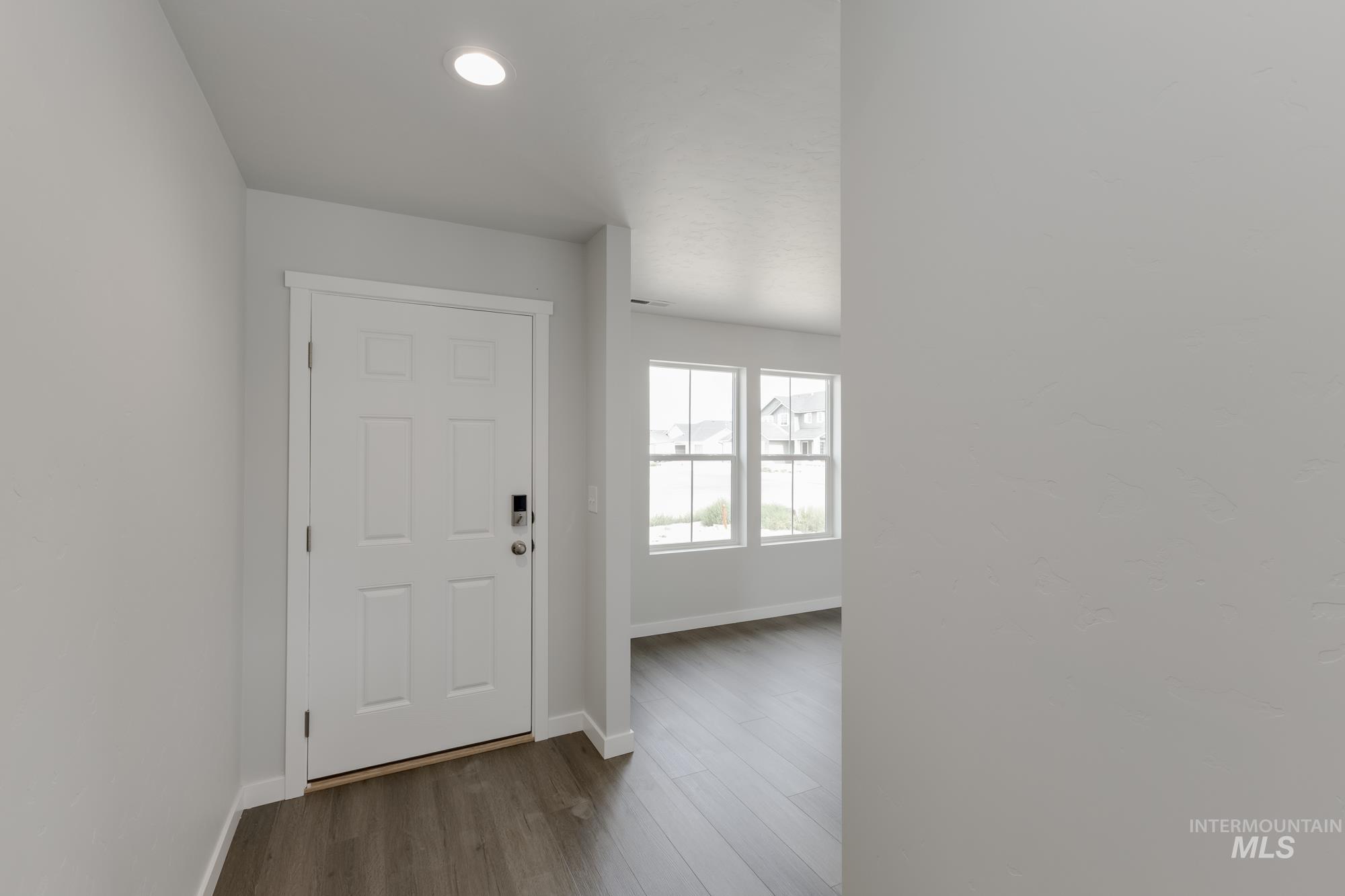 2080 Strike Eagle St Property Photo 2
