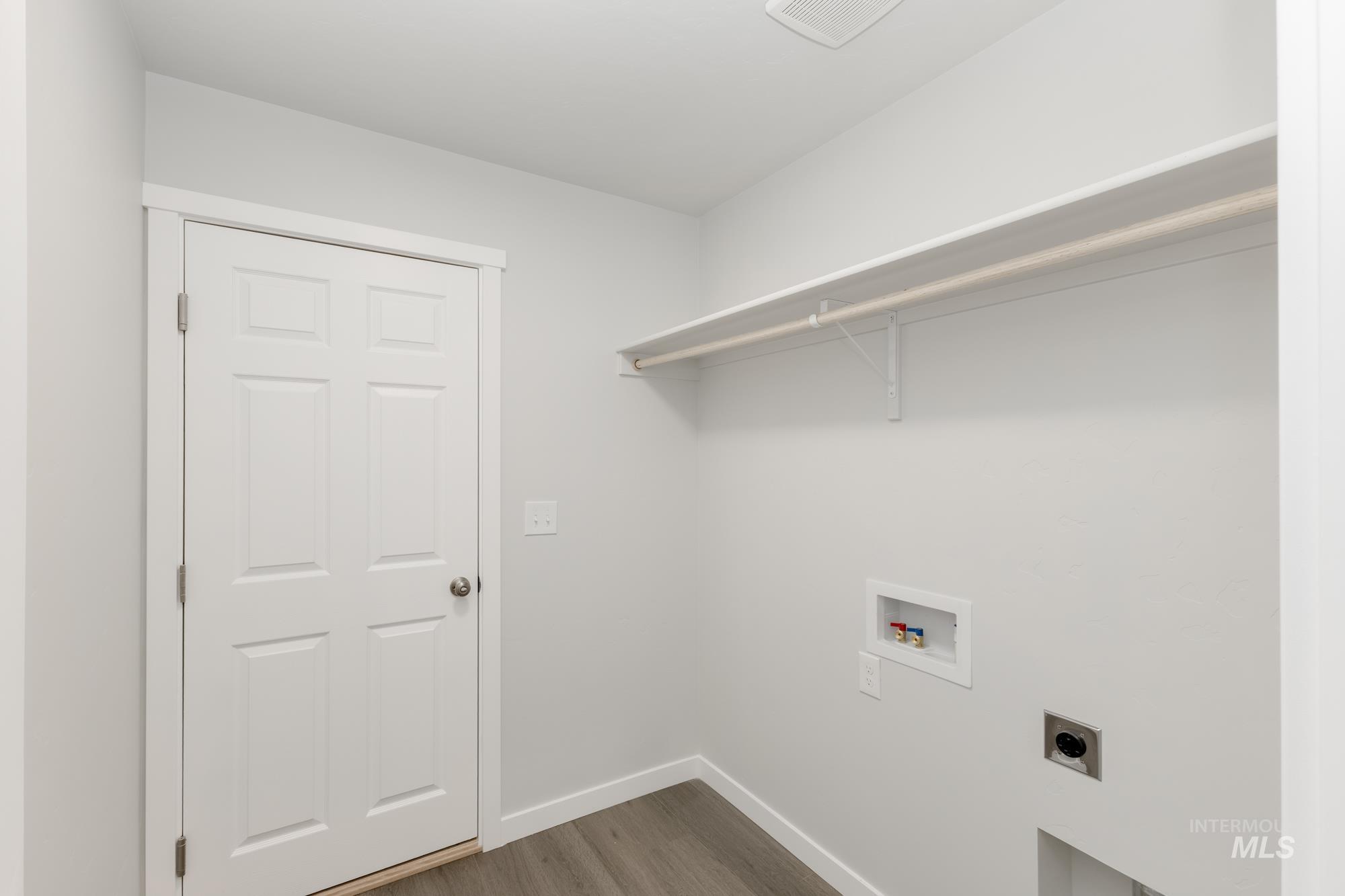 2080 Strike Eagle St Property Photo 11