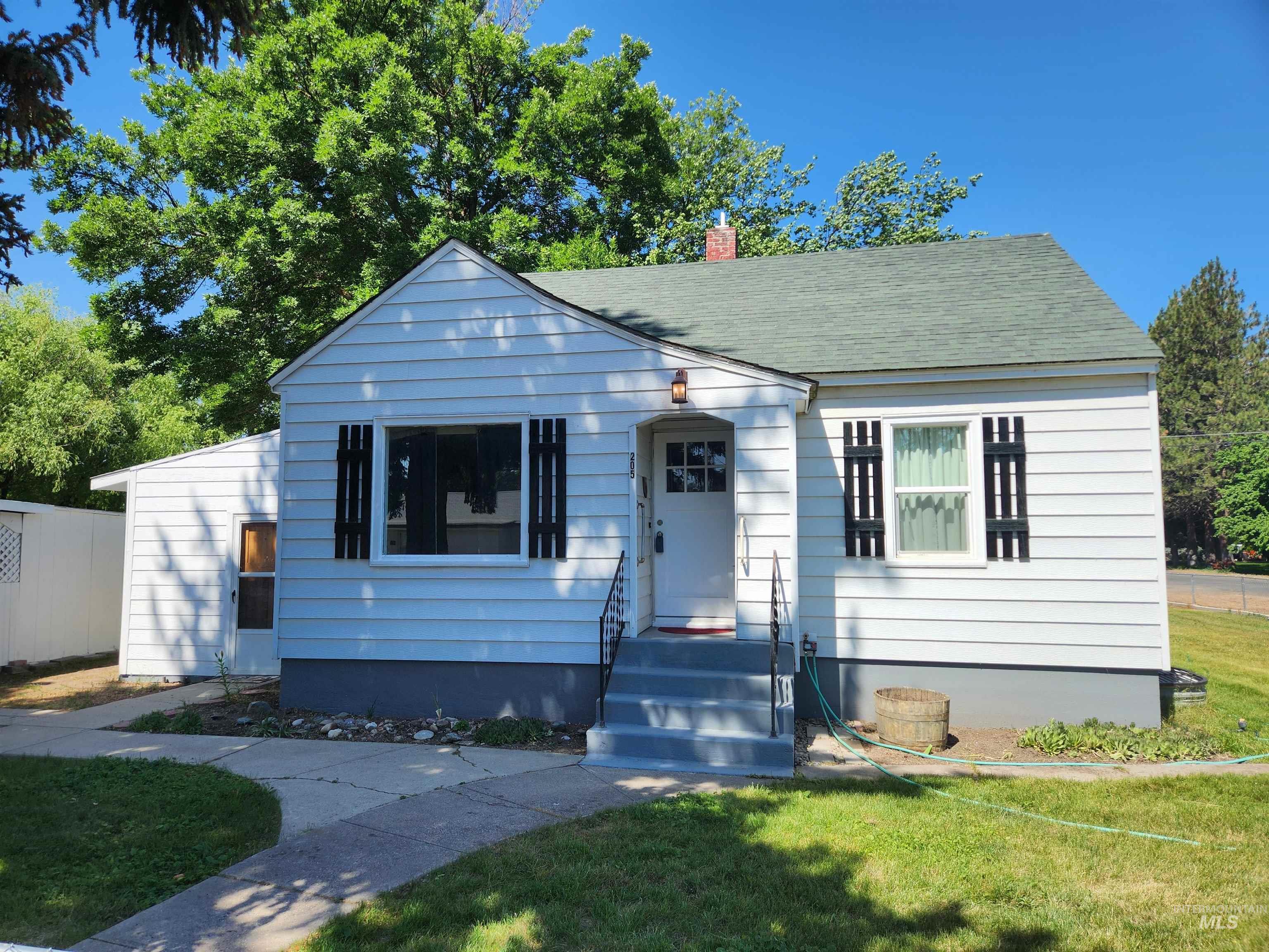 205 Nebraska Property Photo 1