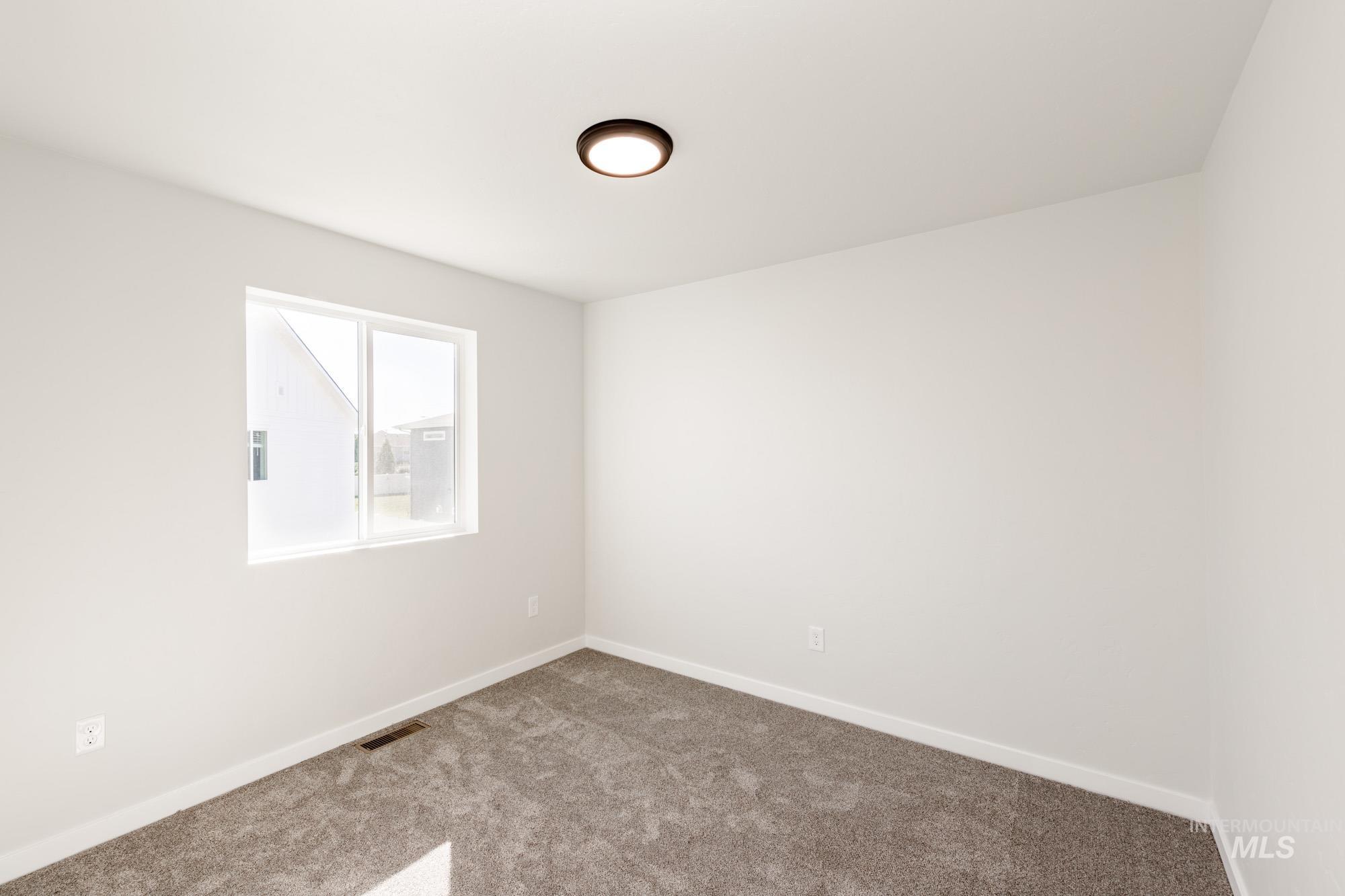 896 Morrow St Property Photo 19