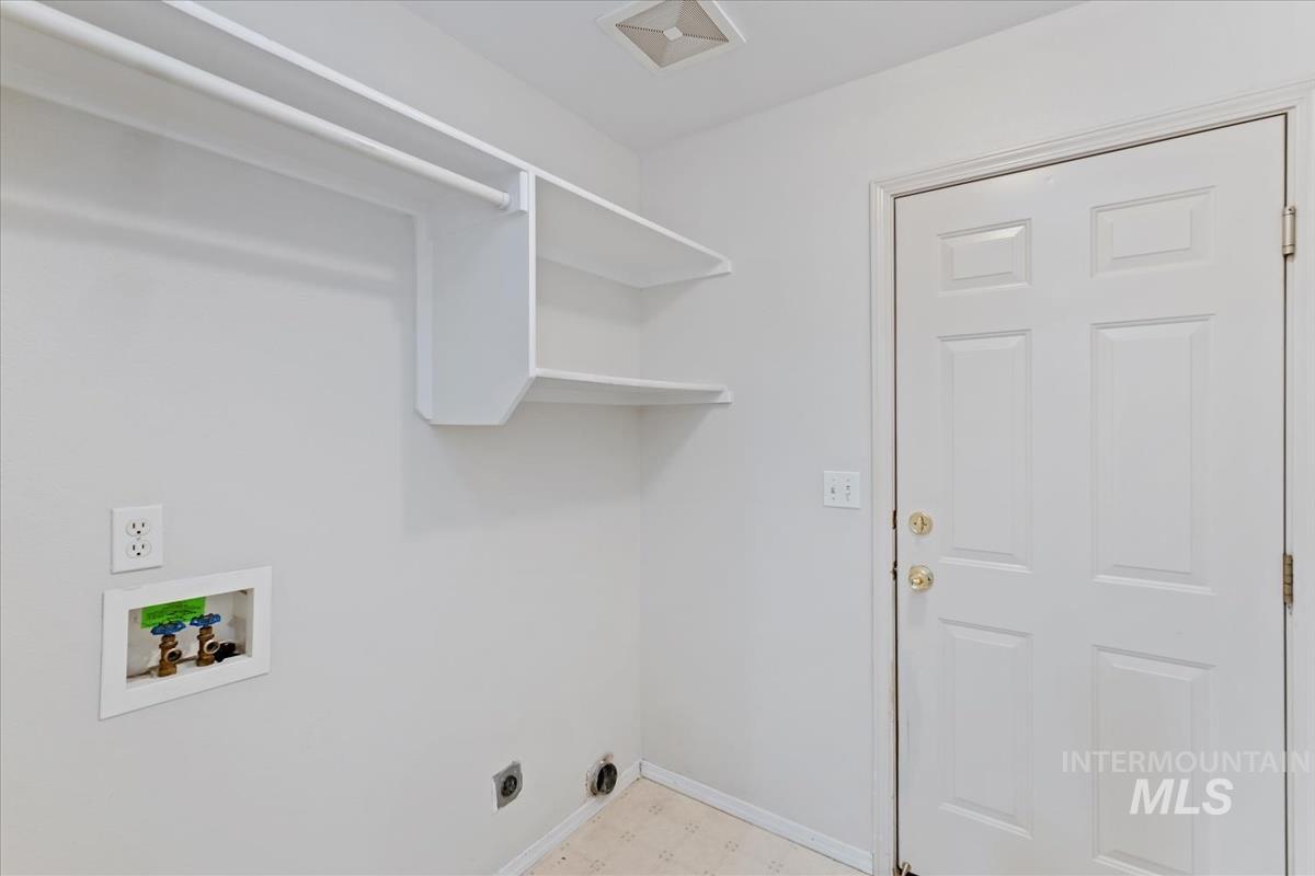 10795 W Susan St Property Photo 11