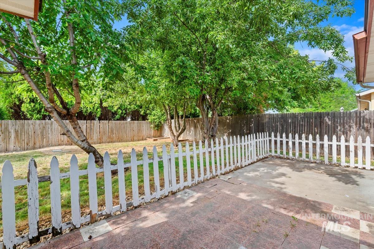 10795 W Susan St Property Photo 24