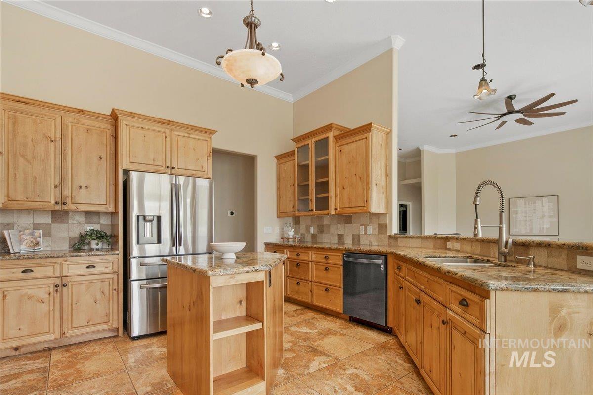 26 Hill Creek Road Property Photo 12