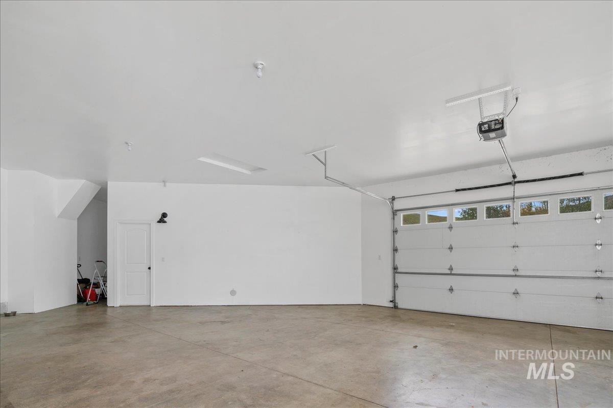 26 Hill Creek Road Property Photo 38