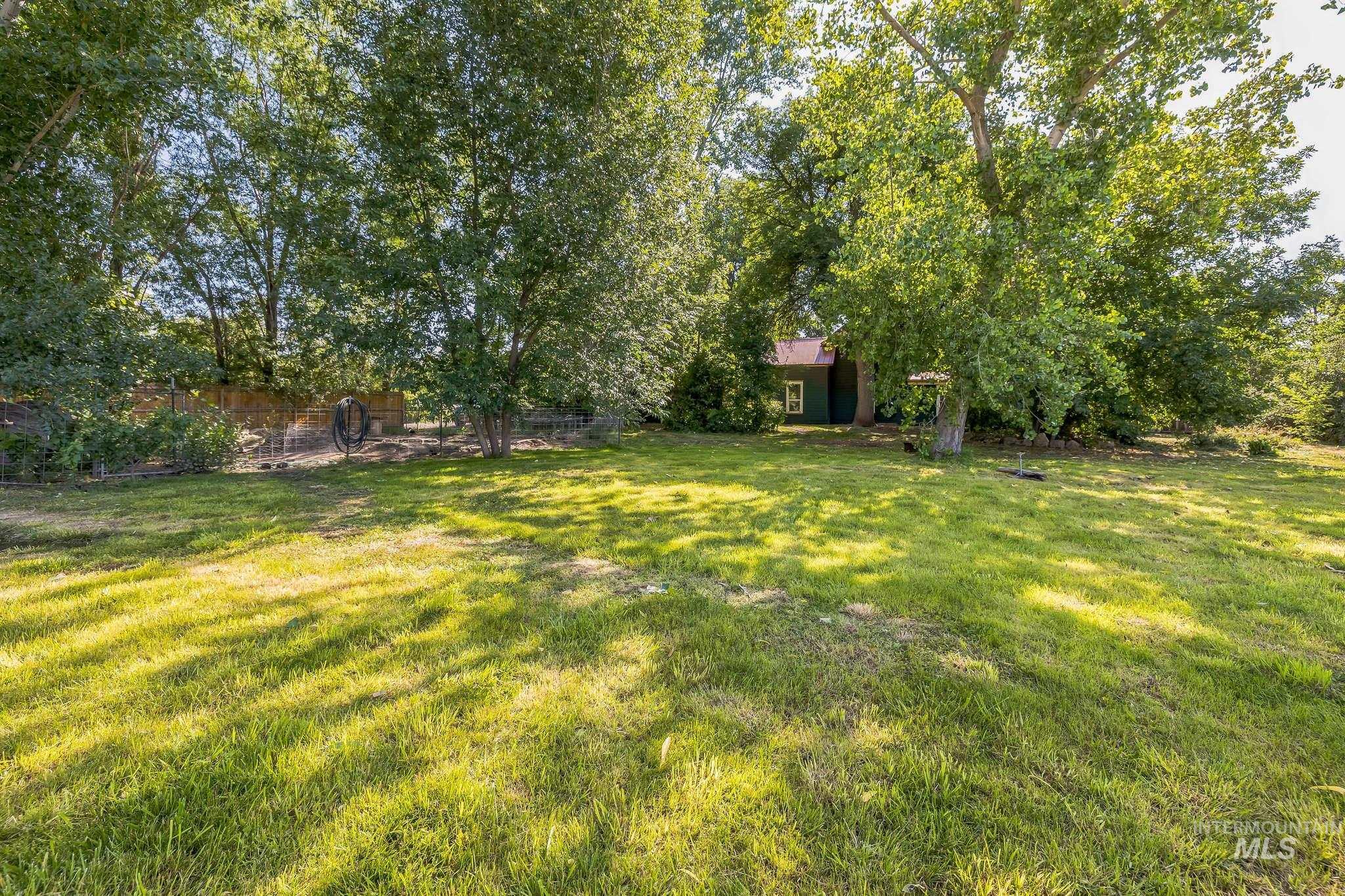 1498 Thousand Springs Property Photo 25