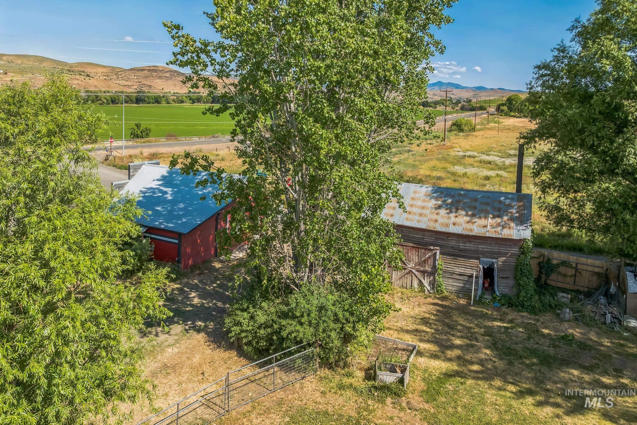 1498 Thousand Springs Property Photo 48