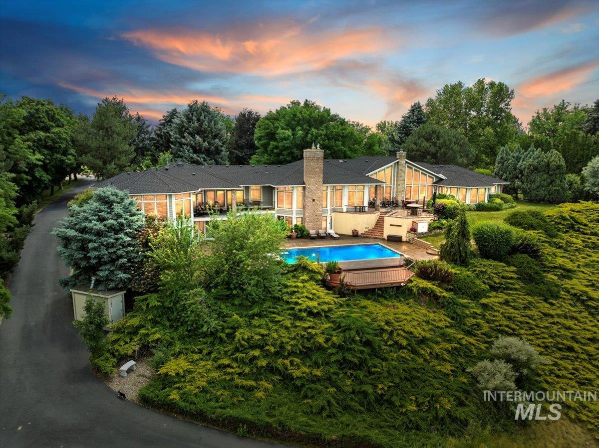 600 W River Heights Dr. Property Photo