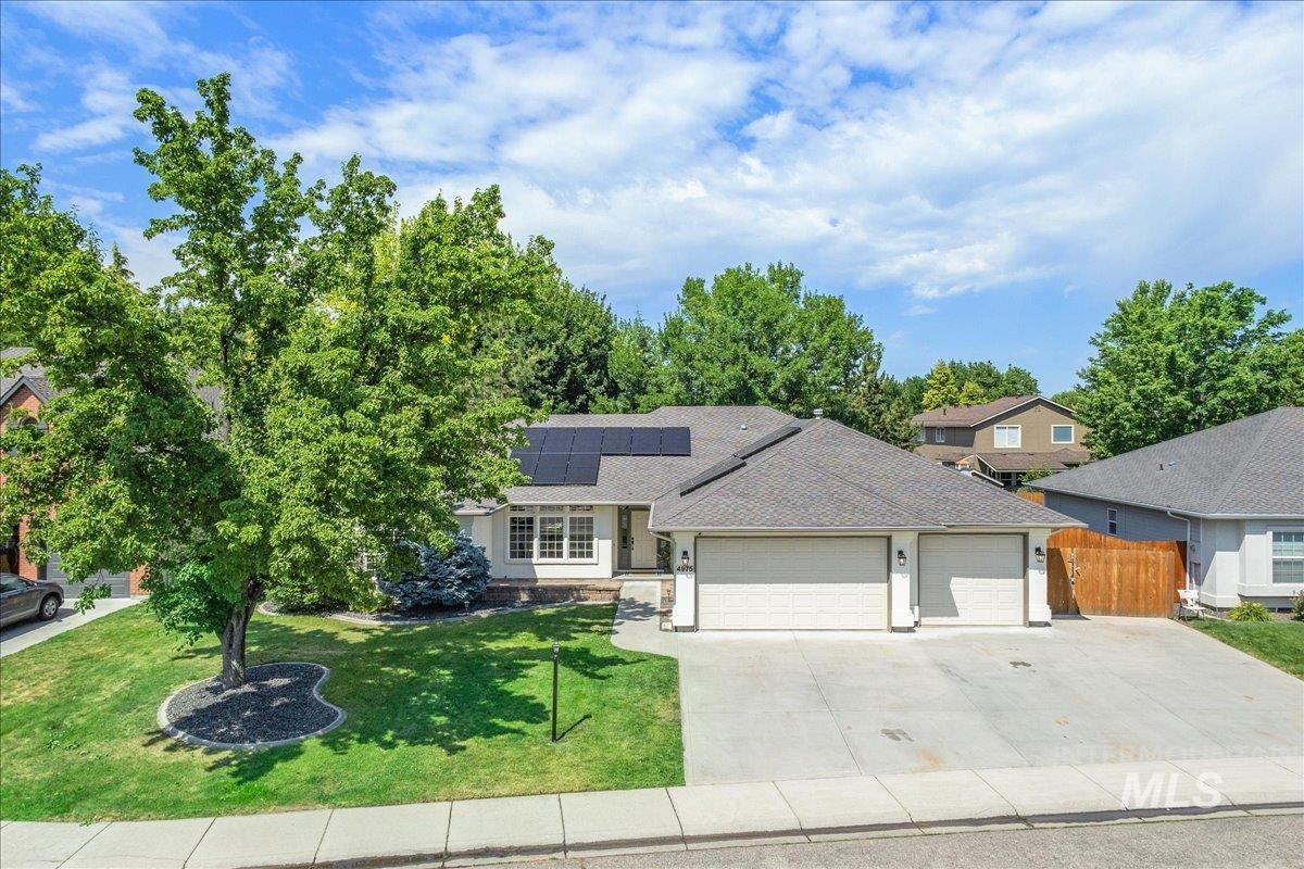 4975 N Morninggale Way Property Photo 1